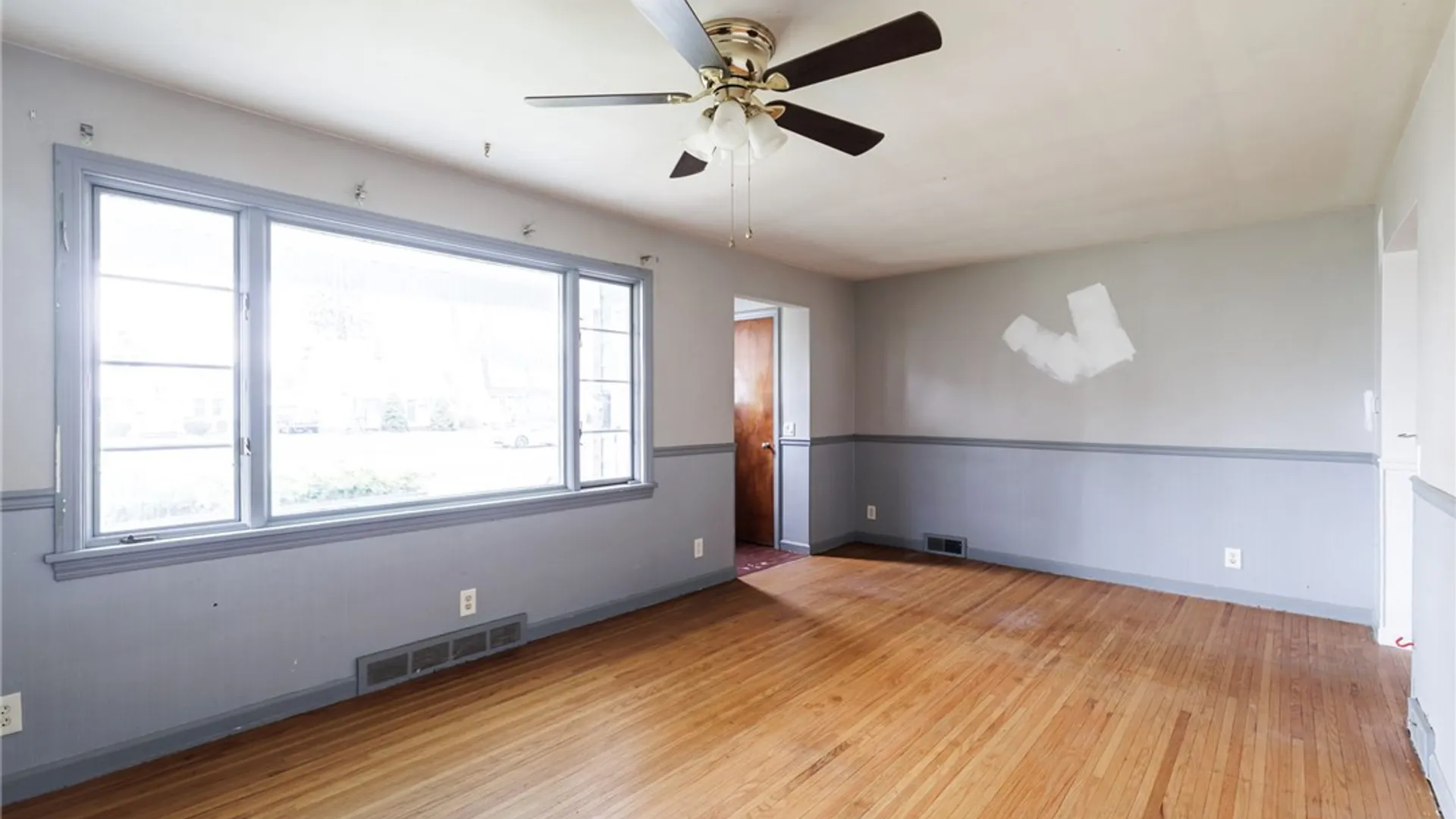 Property at 246 Thorndyke Road, Irondequoit, NY 14617 5