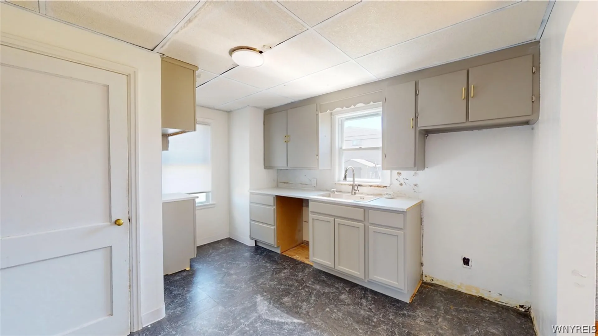 Property at 207 Taber Place, North Tonawanda, NY 14120 13