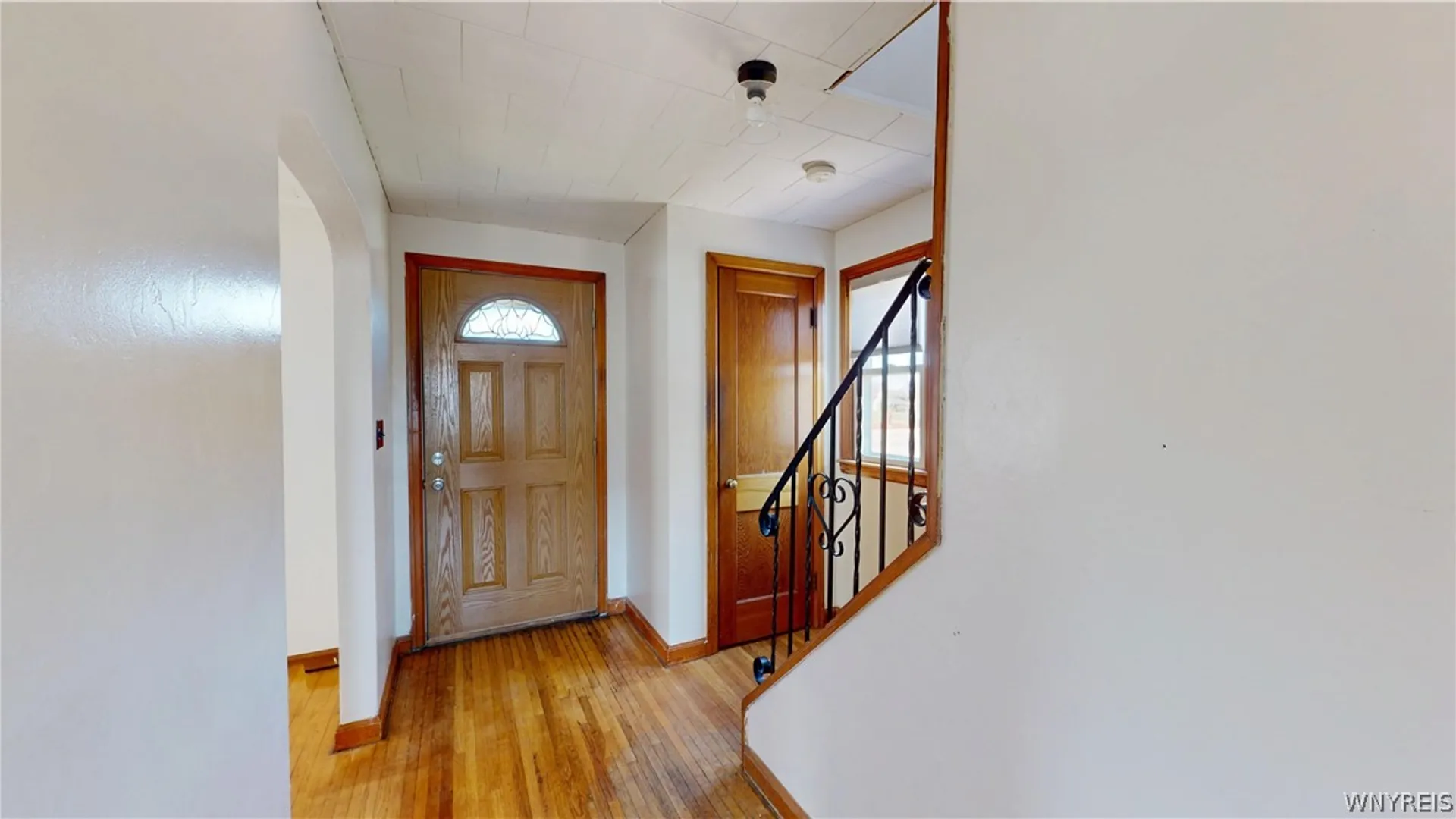 Property at 207 Taber Place, North Tonawanda, NY 14120 2