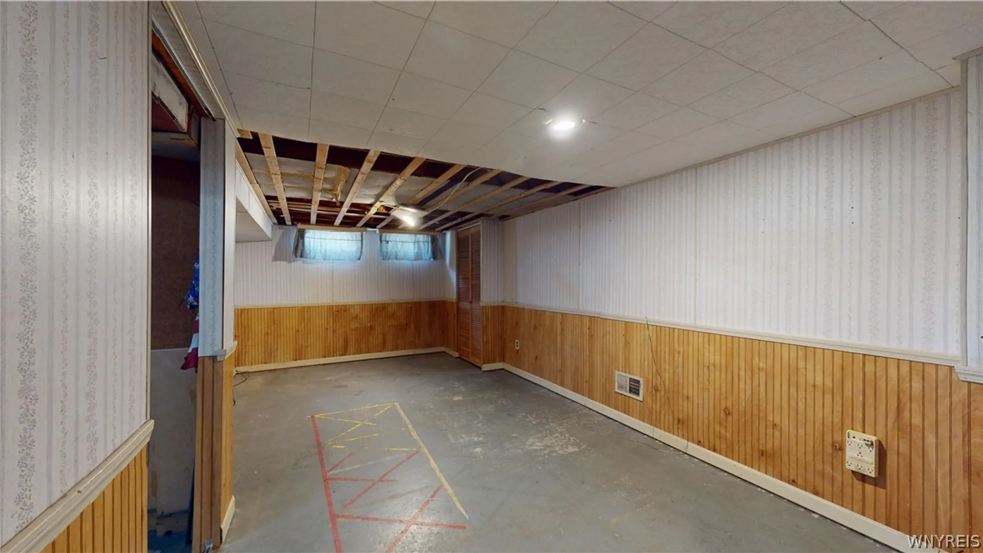 Property at 207 Taber Place, North Tonawanda, NY 14120 35