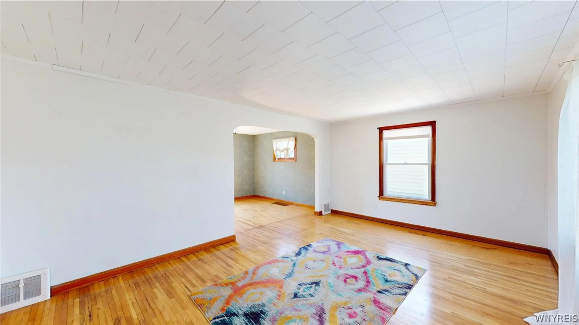 Property at 207 Taber Place, North Tonawanda, NY 14120 4