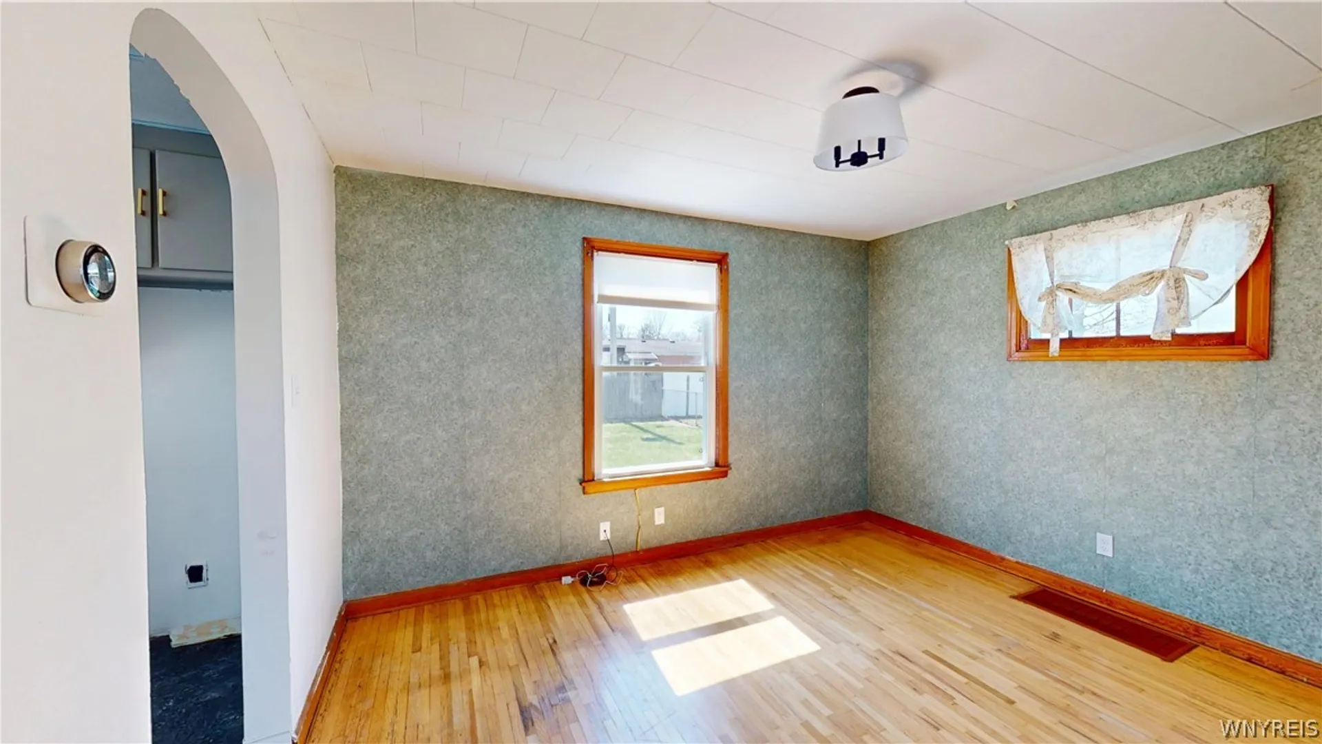 Property at 207 Taber Place, North Tonawanda, NY 14120 9