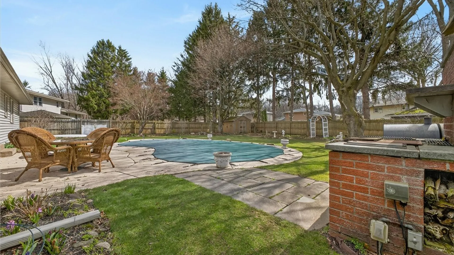 Property at 66 Rick Edge Circle, Irondequoit, NY 14609 34