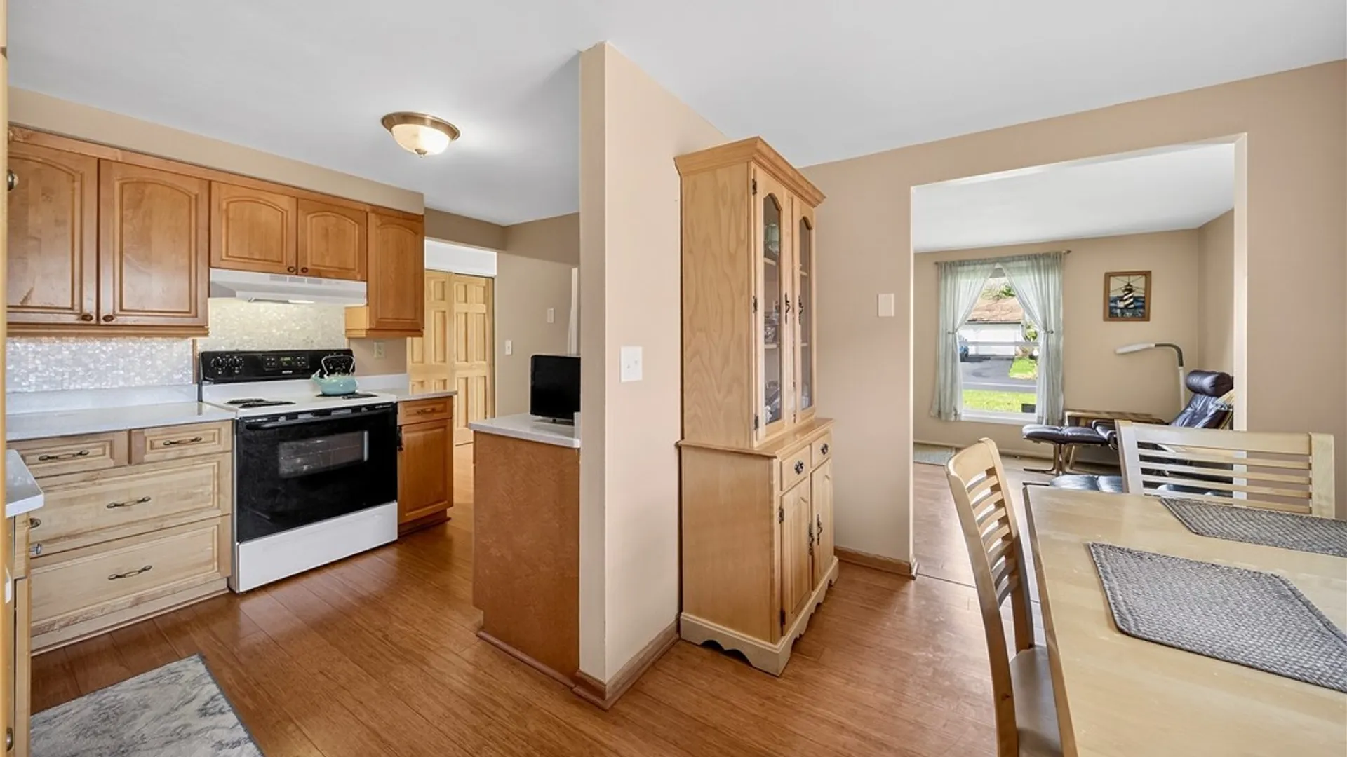 Property at 7820 Running Brook Lane, Cicero, NY 13039 12