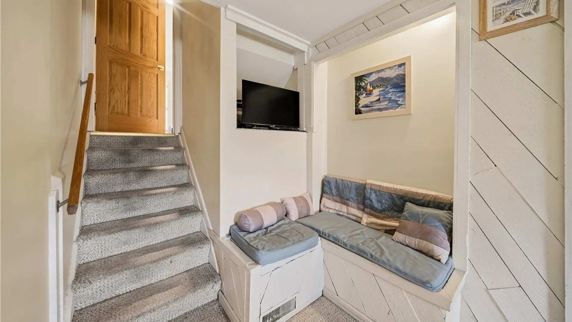 Property at 7820 Running Brook Lane, Cicero, NY 13039 27