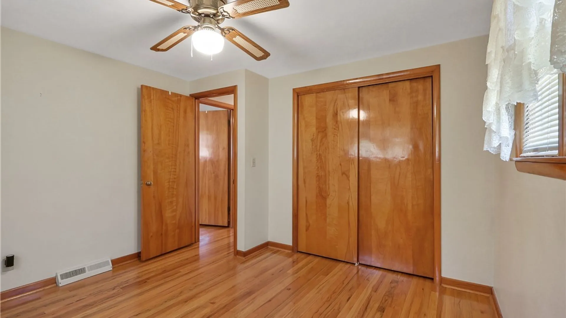 Property at 129 Noble Avenue, Salina, NY 13206 15