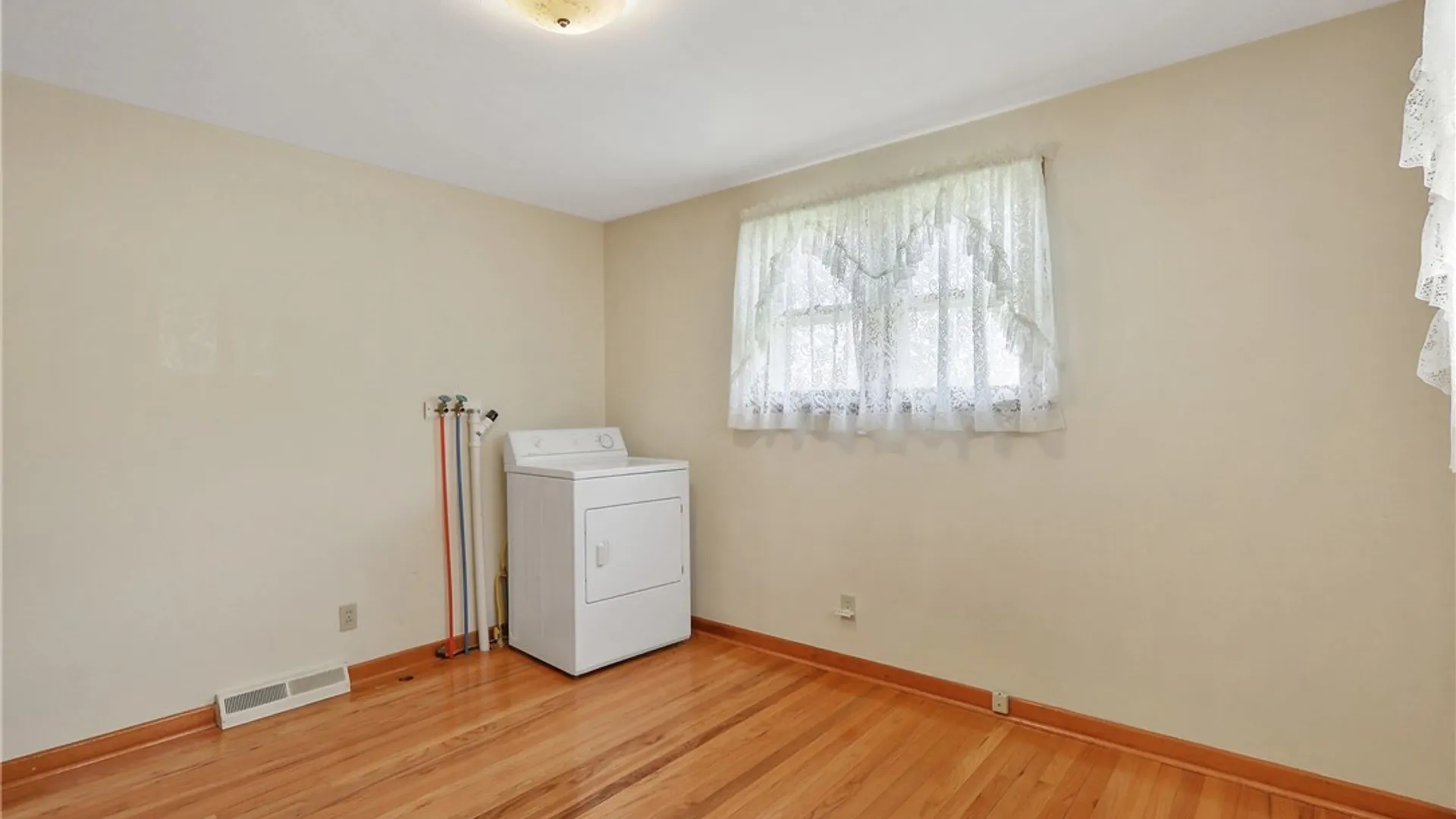 Property at 129 Noble Avenue, Salina, NY 13206 19