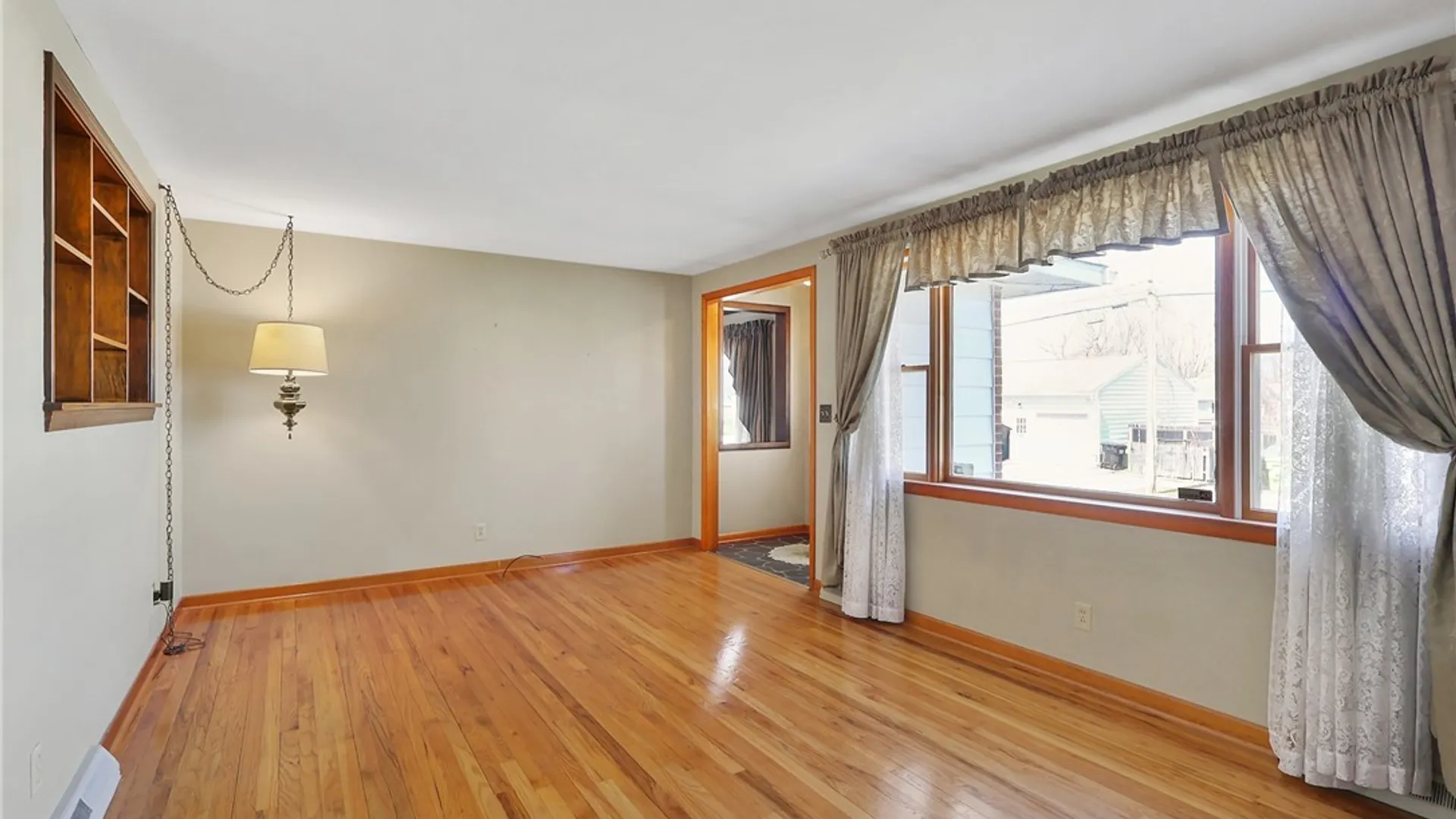 Property at 129 Noble Avenue, Salina, NY 13206 4