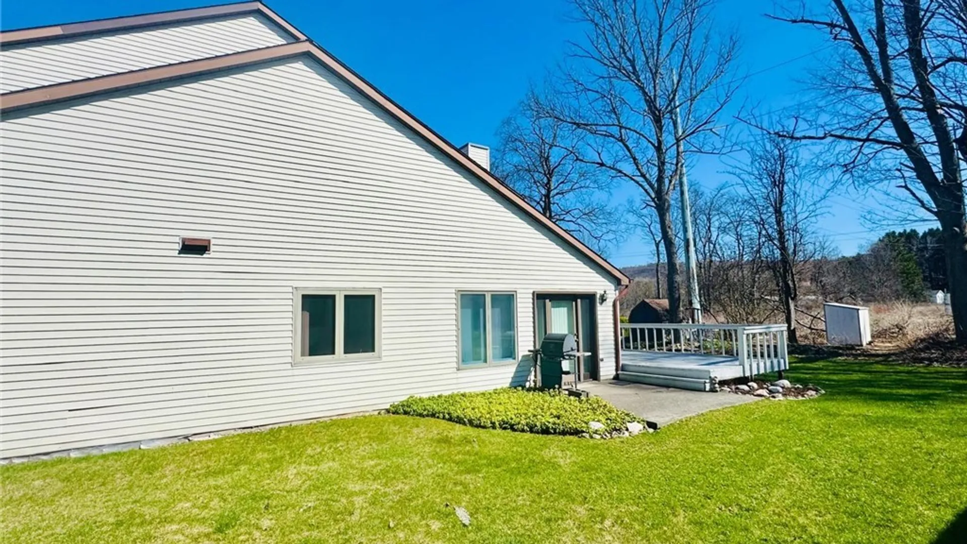 Property at 1146 The Park, Cortlandville, NY 13045 22