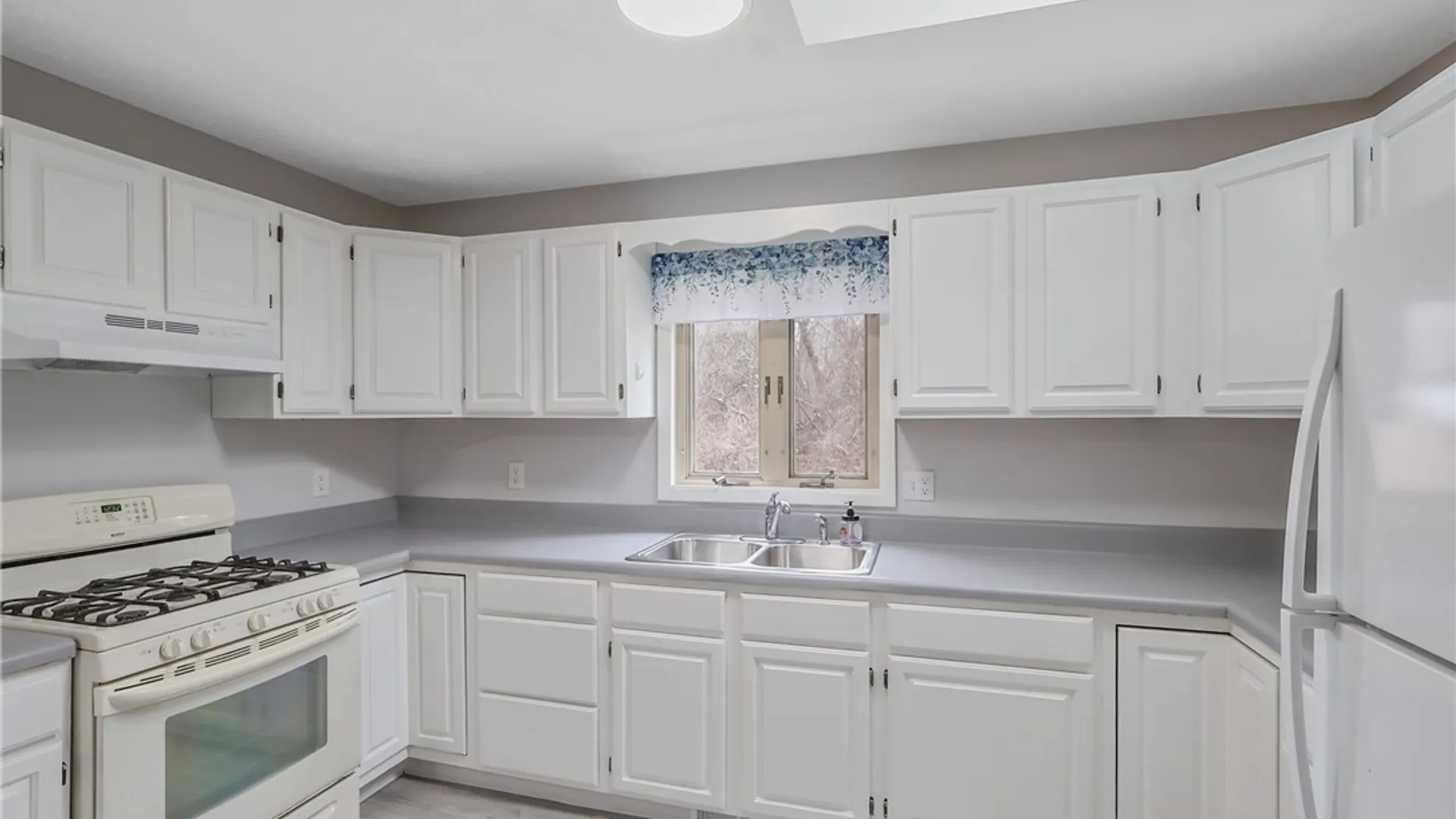 Property at 101 2nd Street, Manlius, NY 13066 13