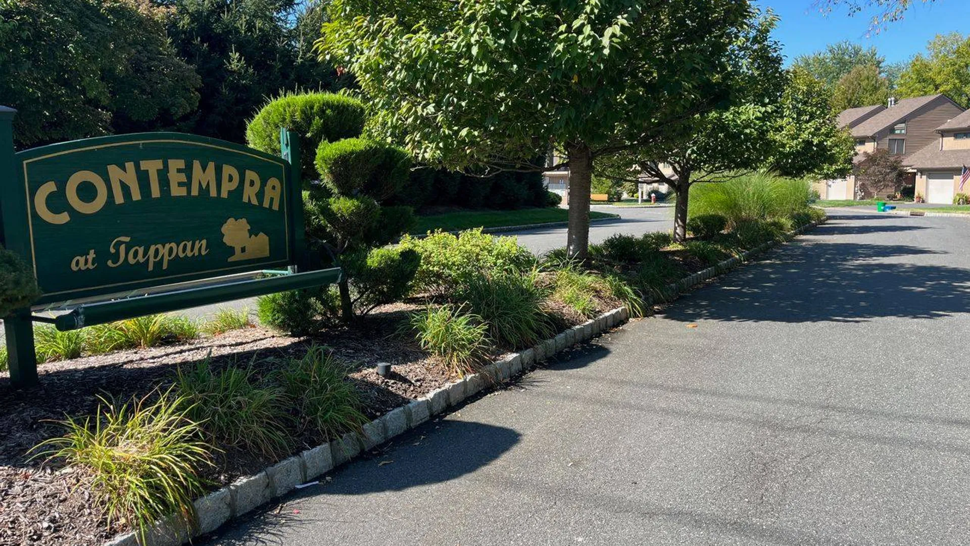 Property at 77 Contempra Cir, Tappan, NY 10983 2