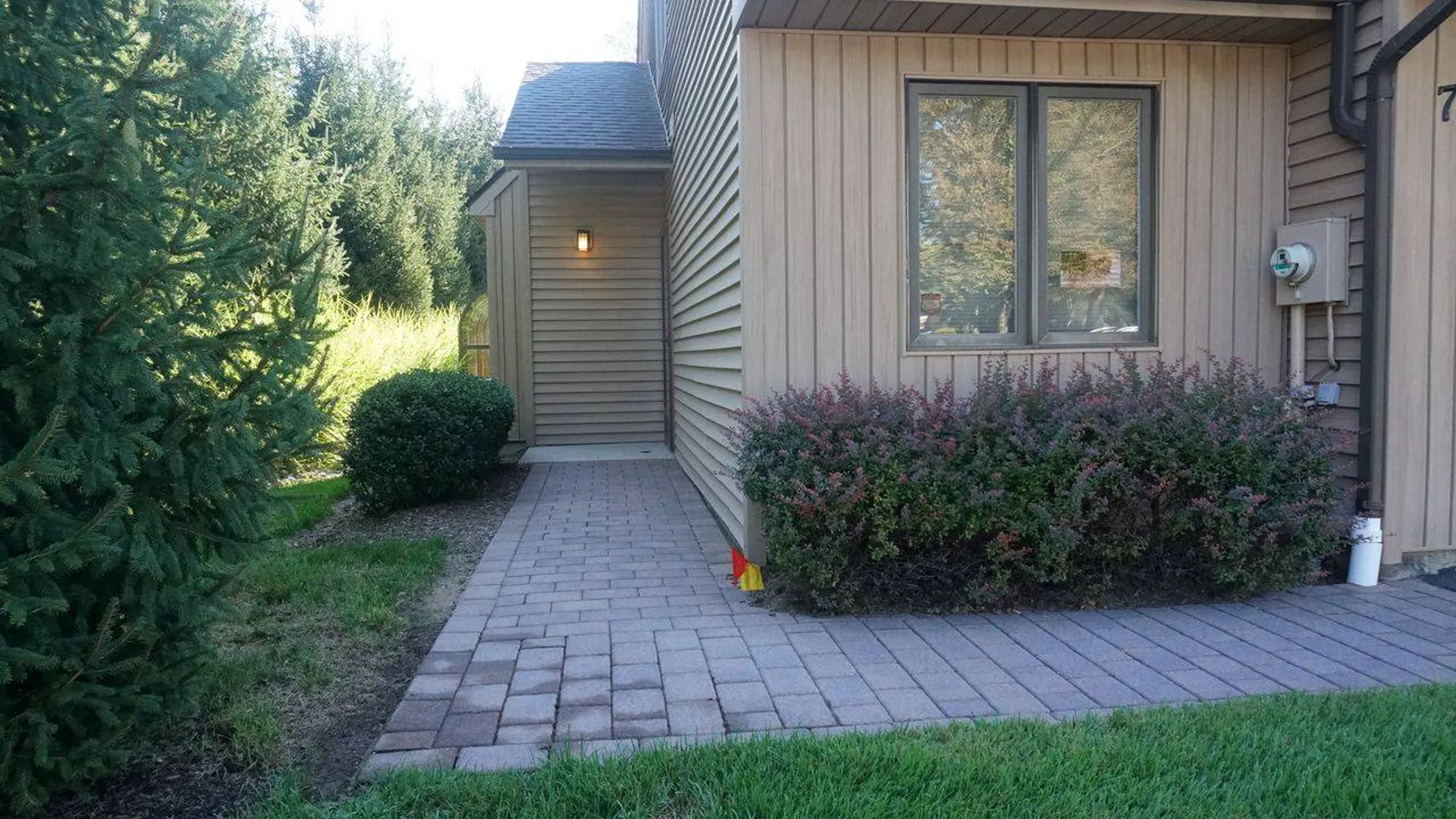 Property at 77 Contempra Cir, Tappan, NY 10983 3