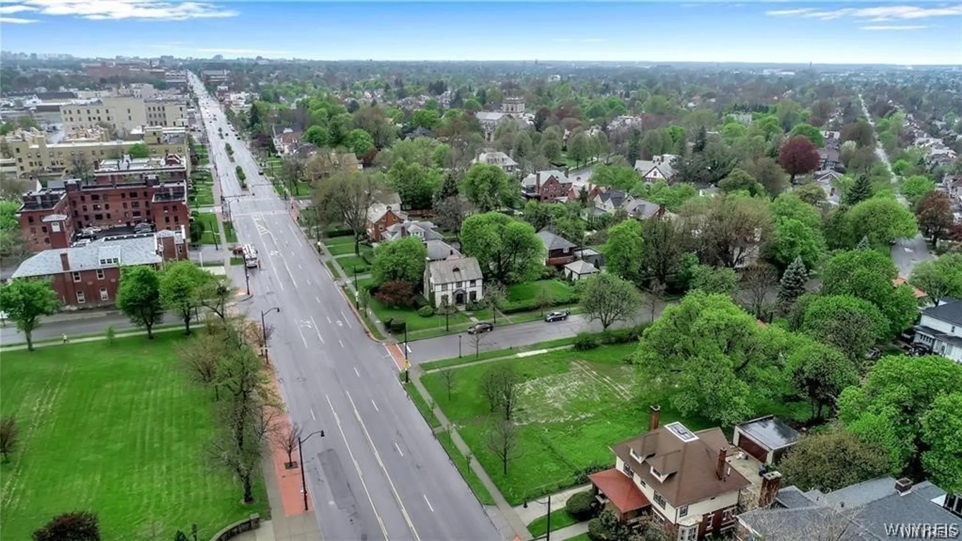 Property at 2868 Main Street, Buffalo, NY 14214 6