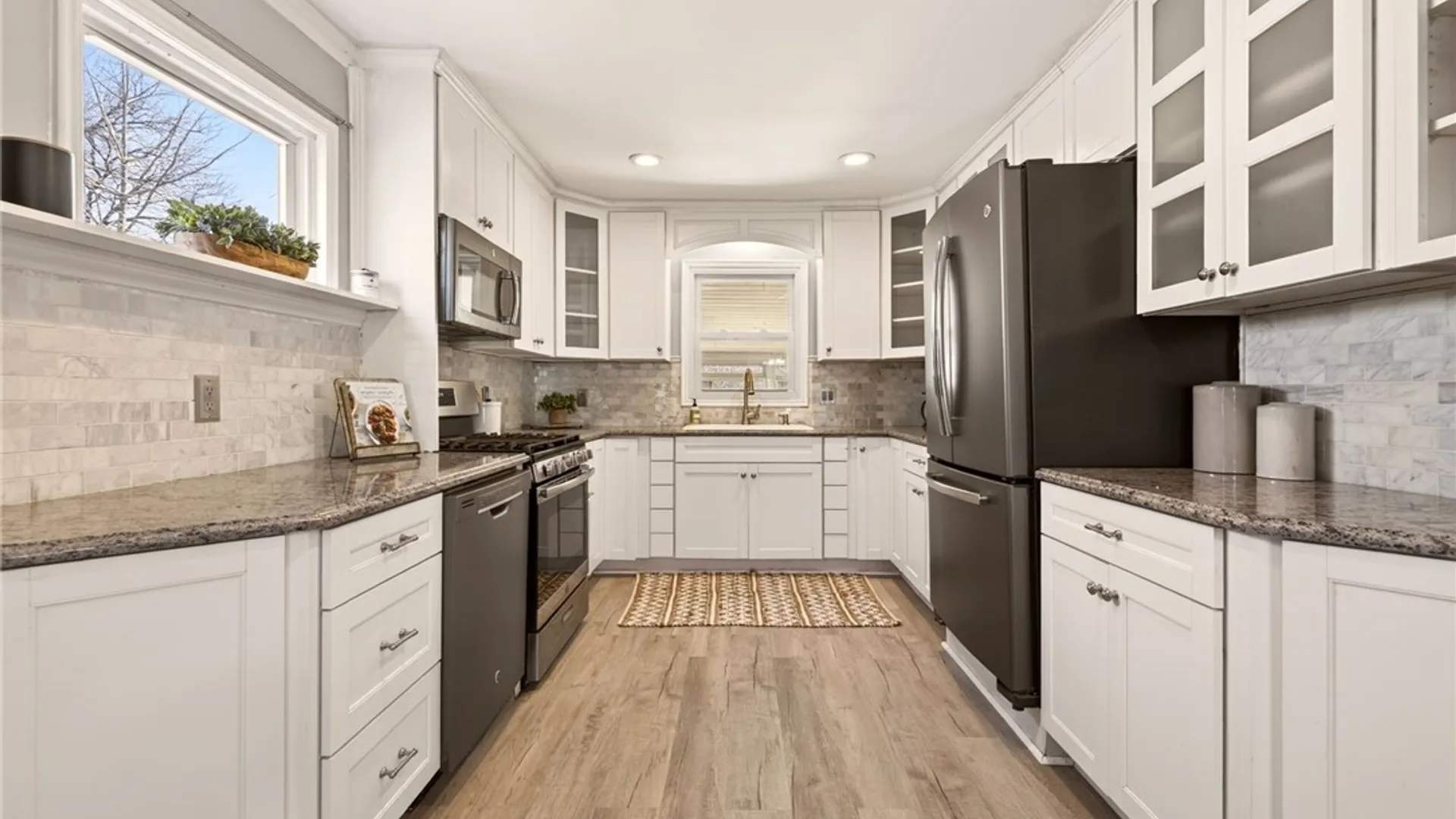 Property at 333 Brandon Road, Irondequoit, NY 14622 14