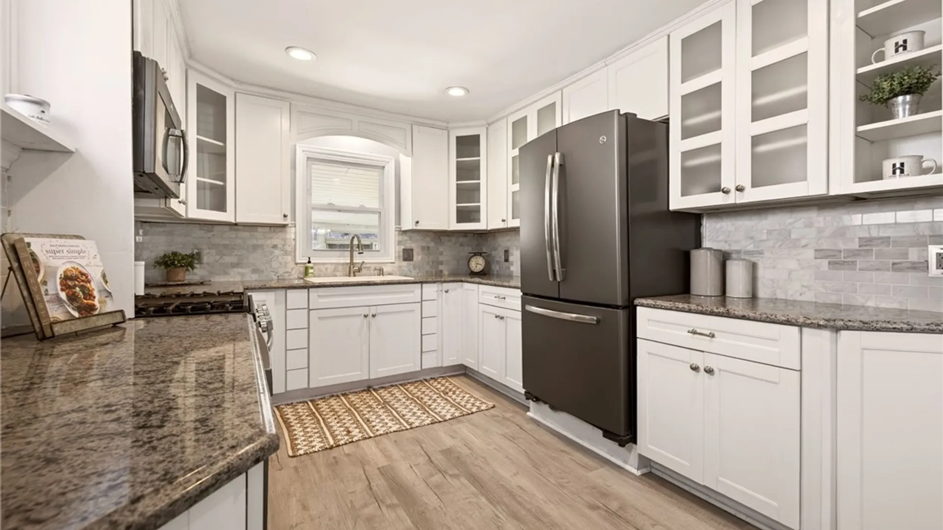 Property at 333 Brandon Road, Irondequoit, NY 14622 15