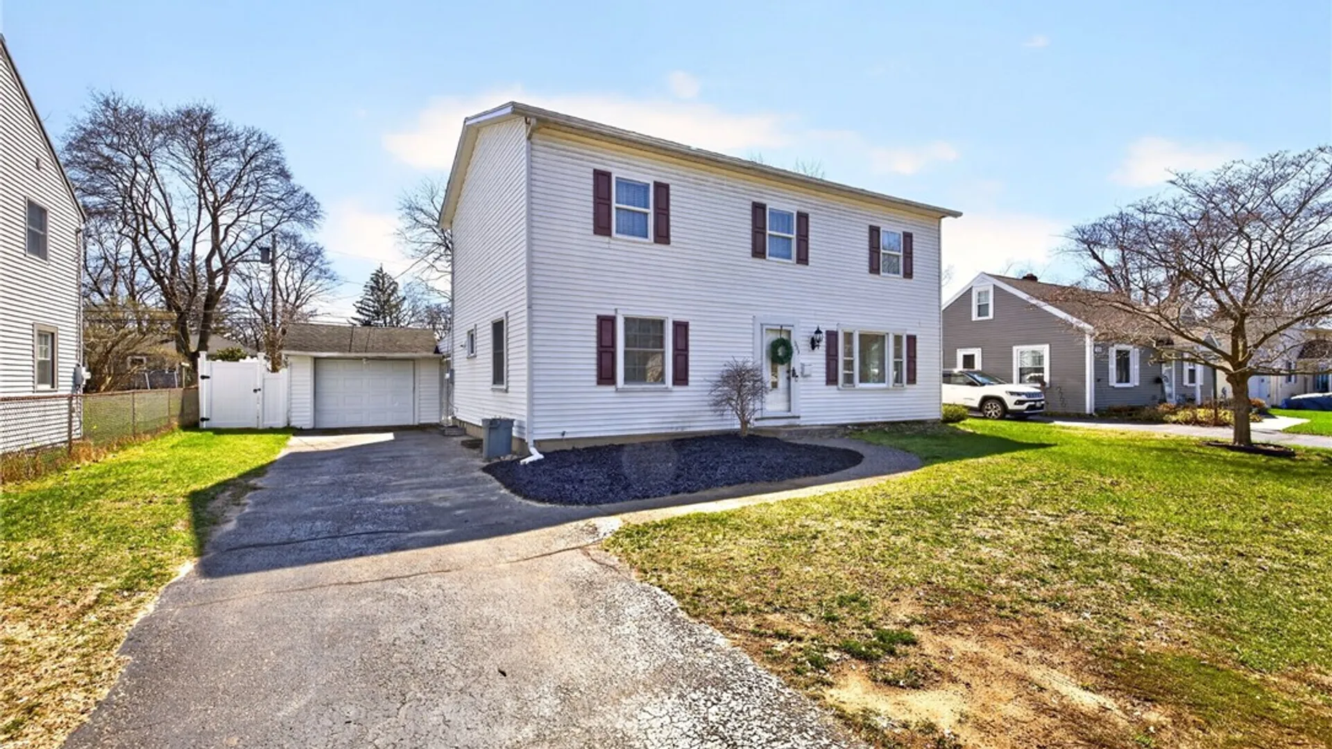 Property at 333 Brandon Road, Irondequoit, NY 14622 3