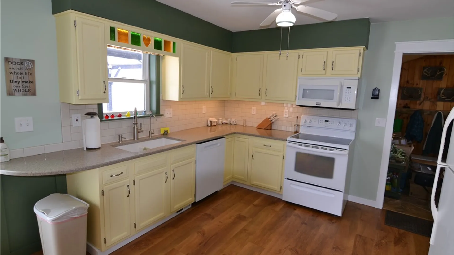 Property at 10538 Pavilion Center Road, Pavilion, NY 14525 2