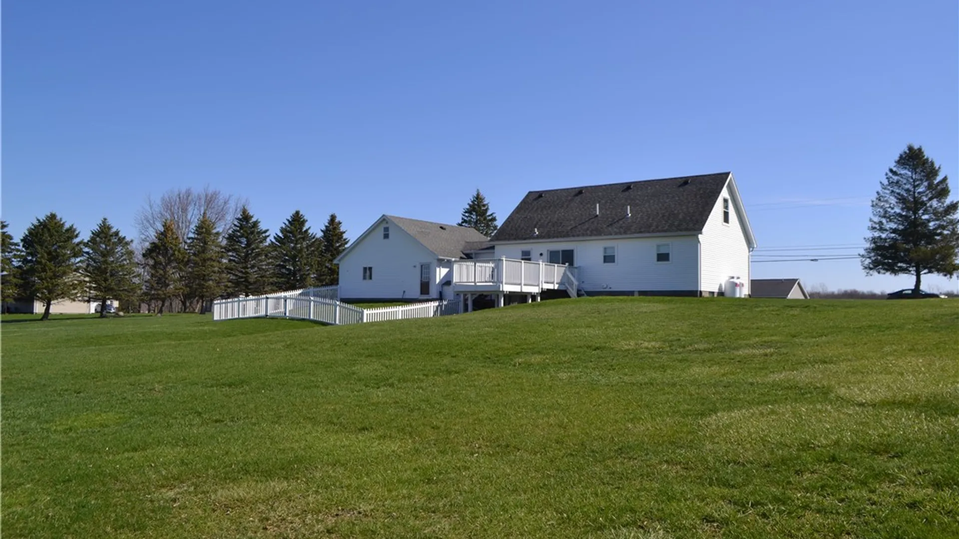 Property at 10538 Pavilion Center Road, Pavilion, NY 14525 36