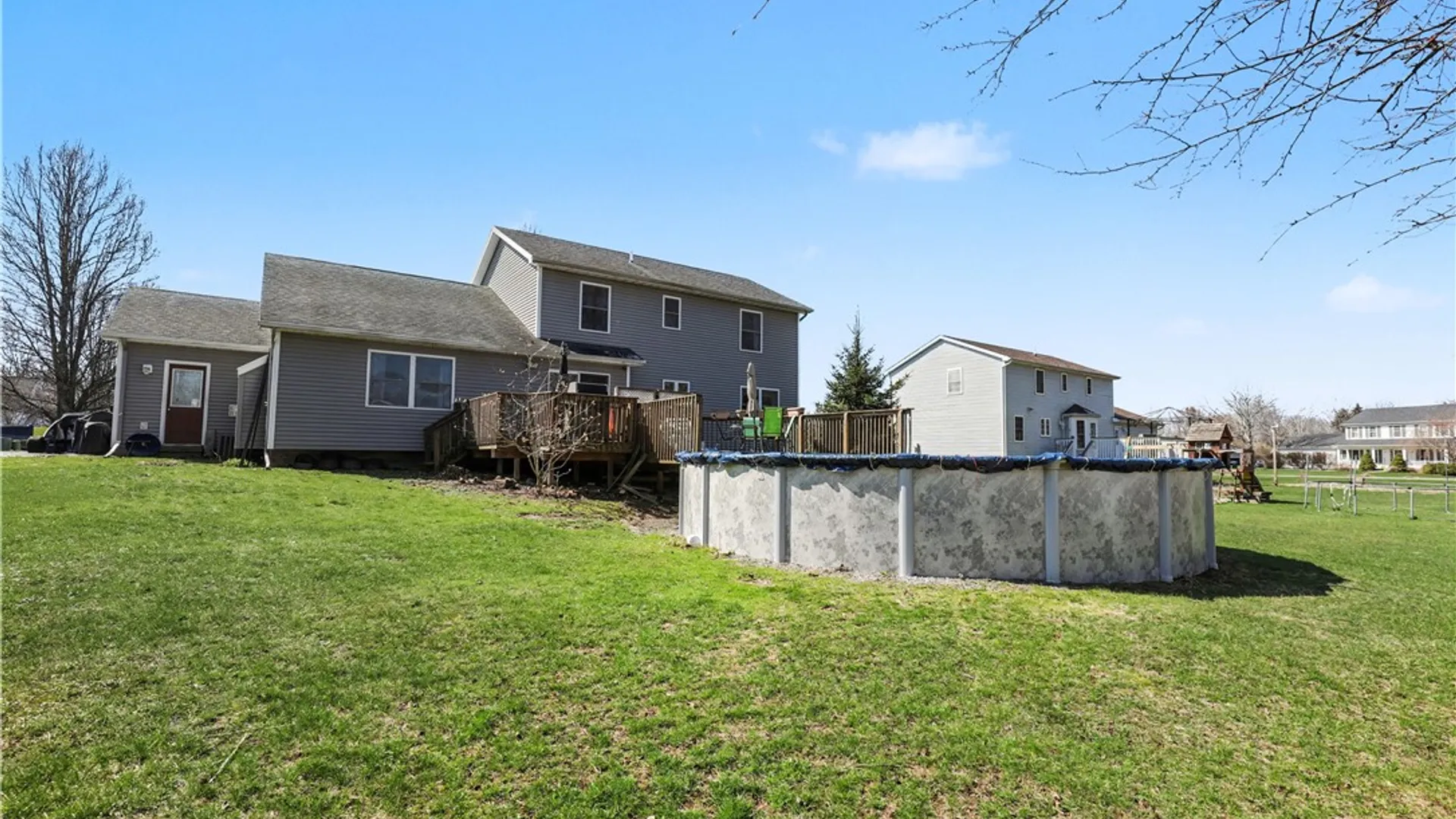 Property at 2039 Brookway Crescent, Ontario, NY 14519 32