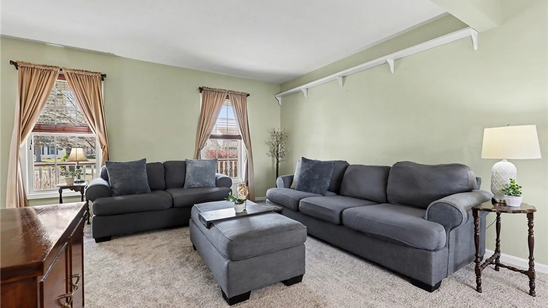Property at 2039 Brookway Crescent, Ontario, NY 14519 7
