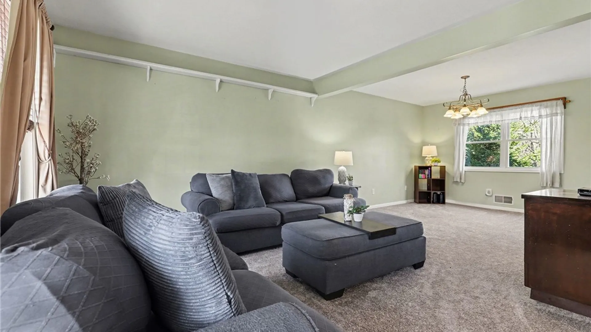 Property at 2039 Brookway Crescent, Ontario, NY 14519 9