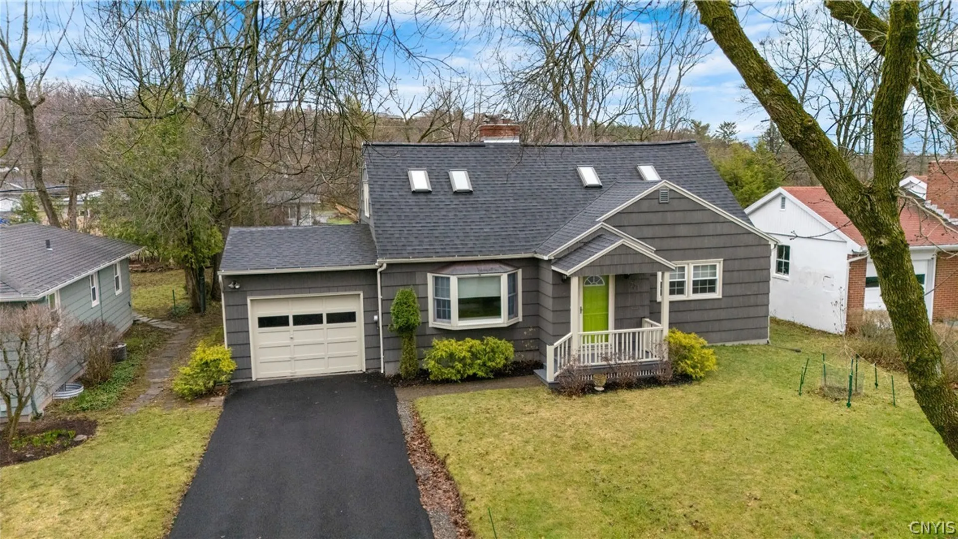 Property at 221 Croyden Road, Syracuse, NY 13224 3