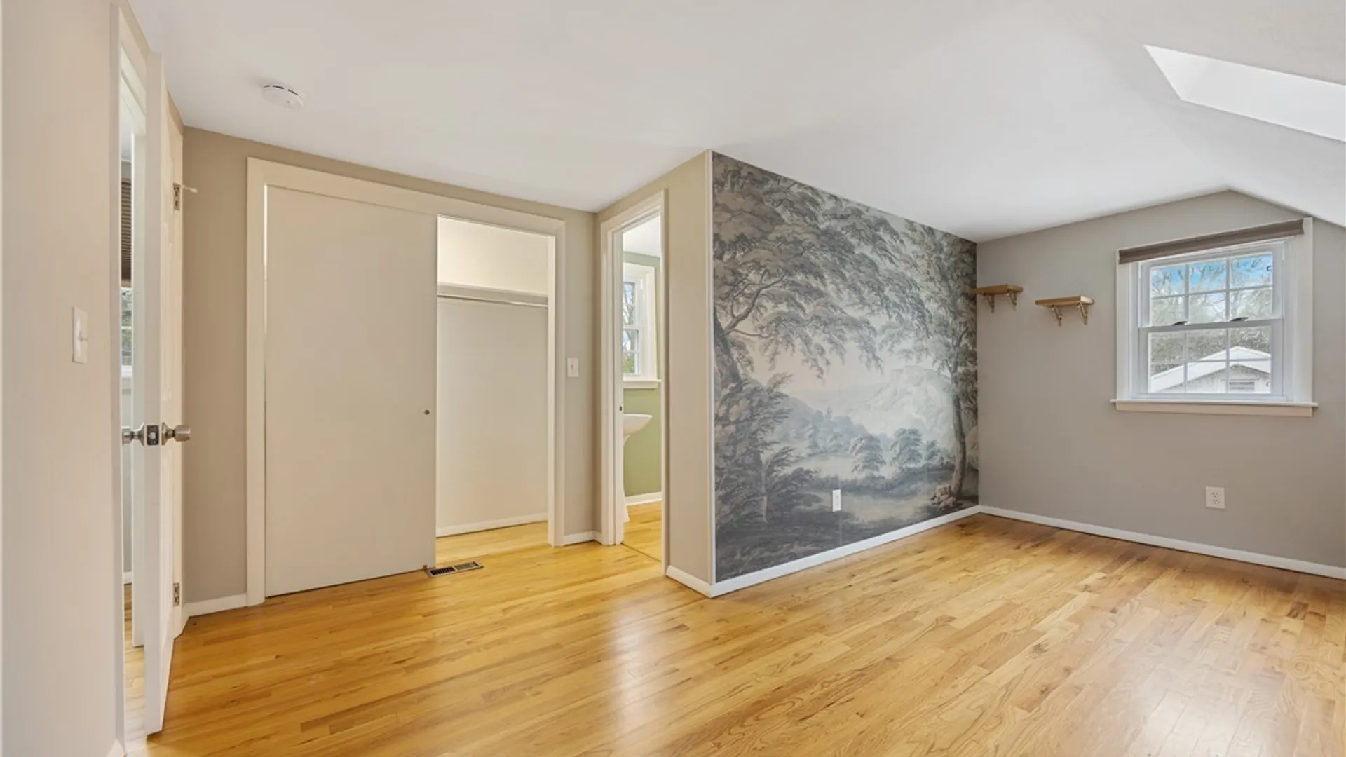 Property at 221 Croyden Road, Syracuse, NY 13224 32