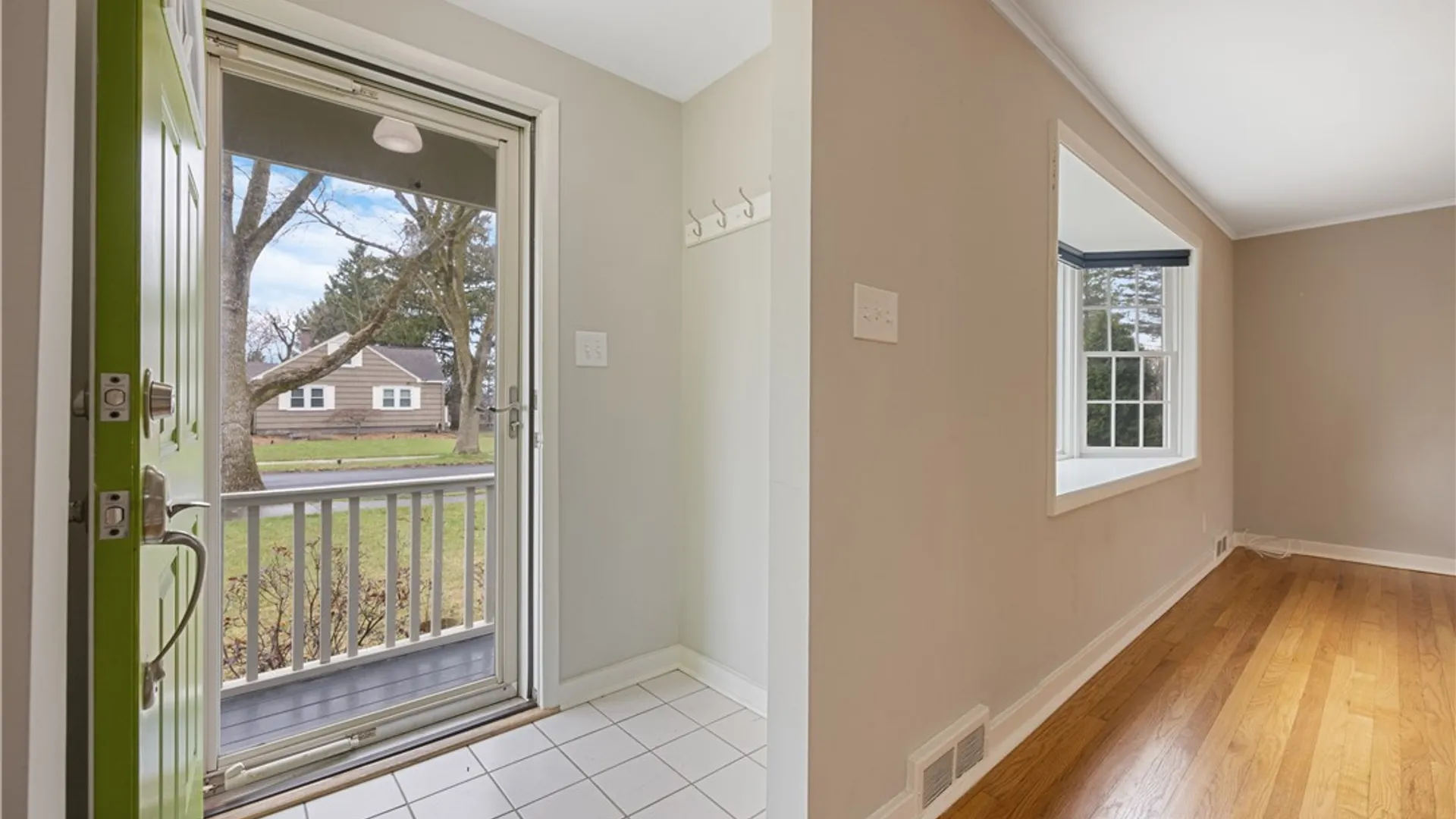 Property at 221 Croyden Road, Syracuse, NY 13224 9