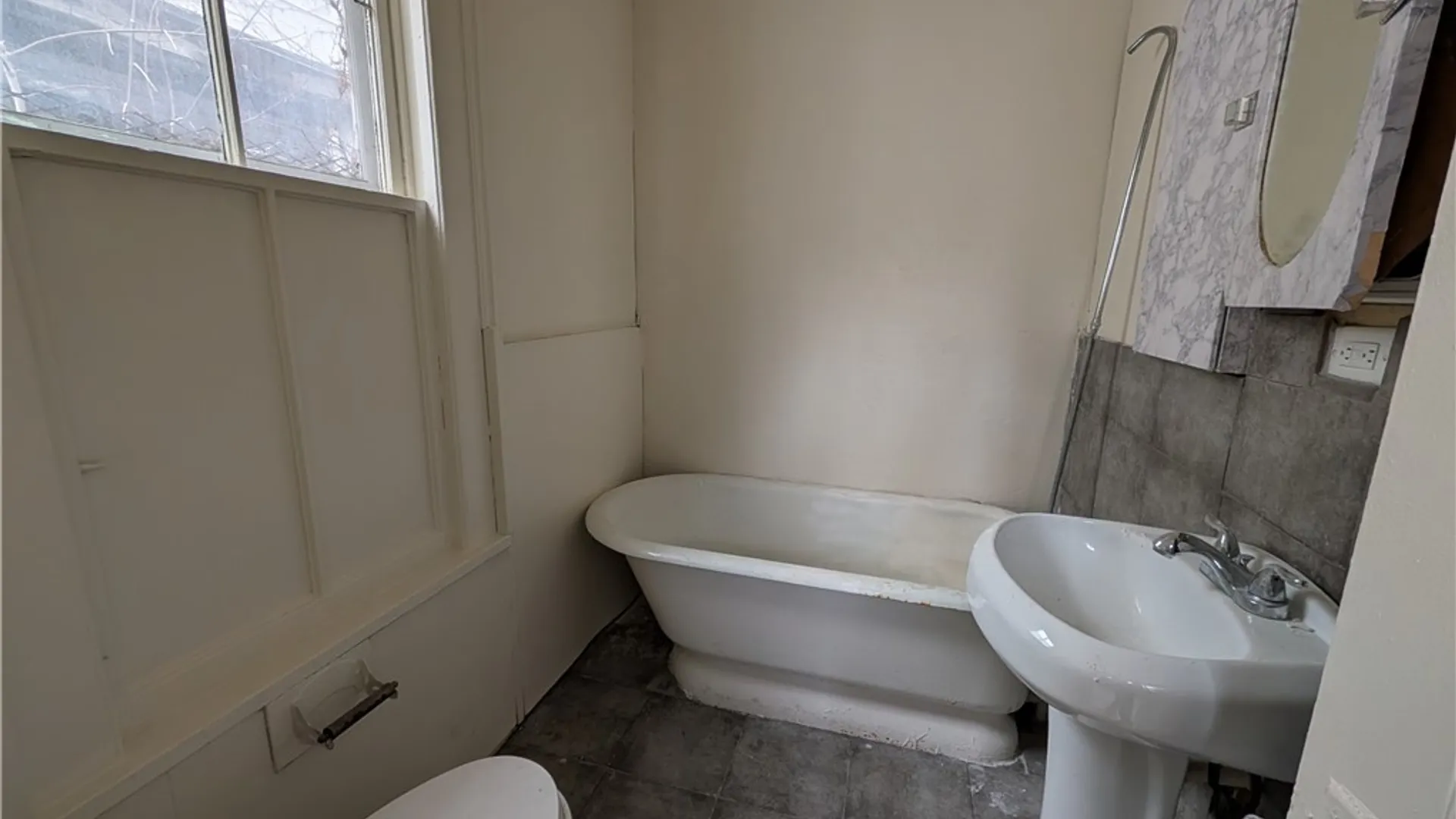 Property at 616 7th Street, Niagara Falls, NY 14301 11
