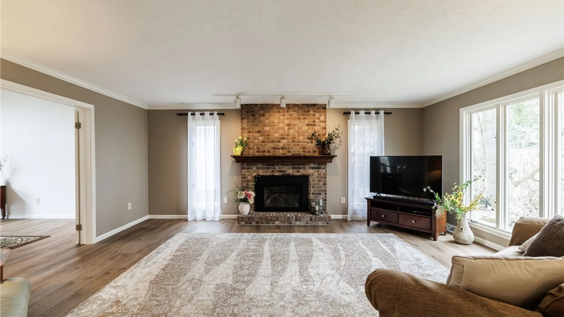 Property at 5 Cobblestone Crossing, Penfield, NY 14526 10