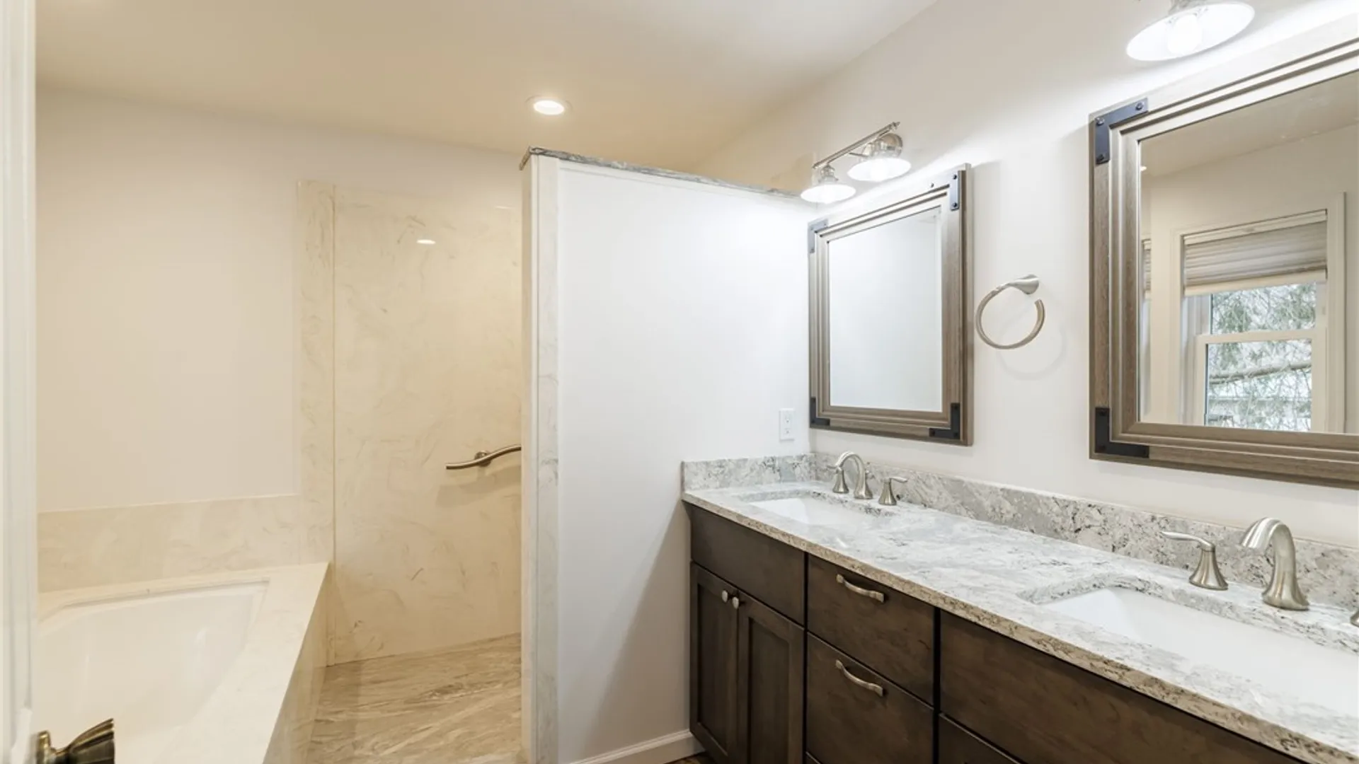 Property at 5 Cobblestone Crossing, Penfield, NY 14526 23