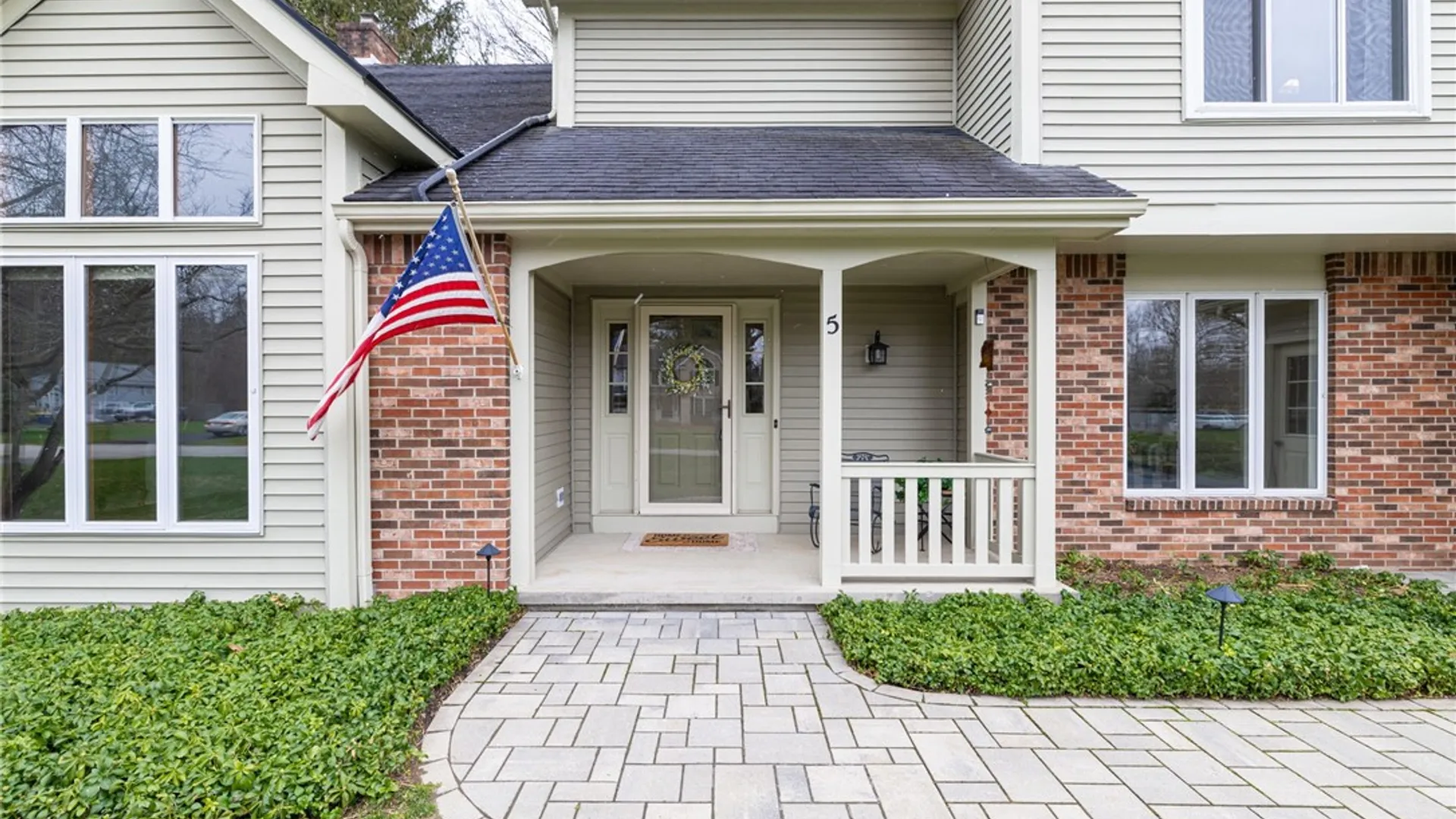 Property at 5 Cobblestone Crossing, Penfield, NY 14526 3