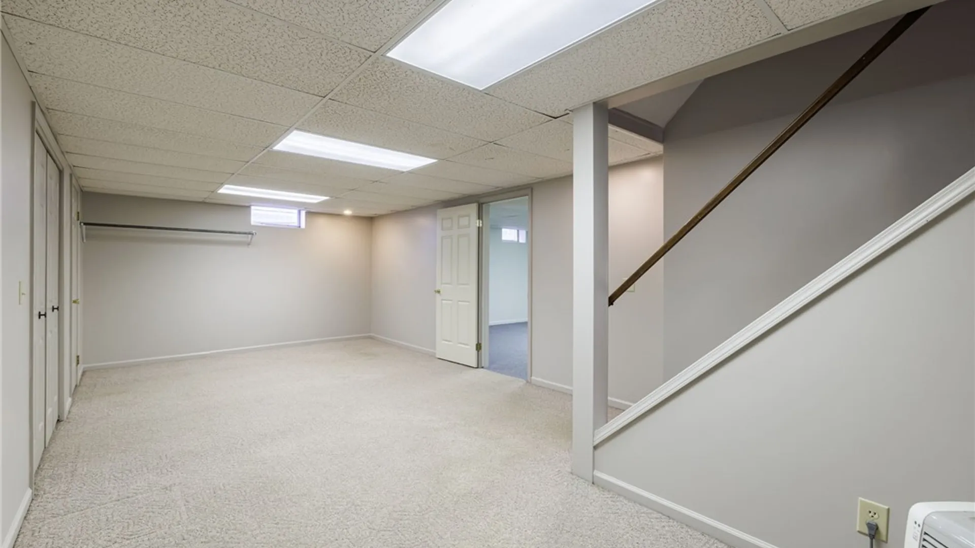 Property at 5 Cobblestone Crossing, Penfield, NY 14526 34