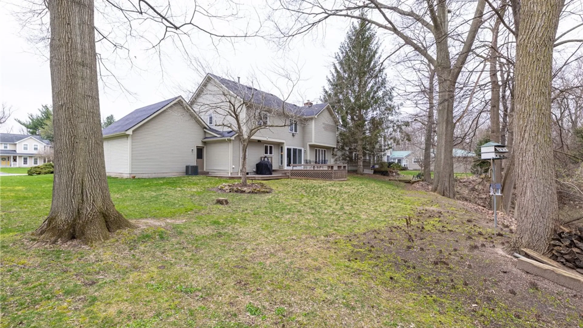 Property at 5 Cobblestone Crossing, Penfield, NY 14526 38