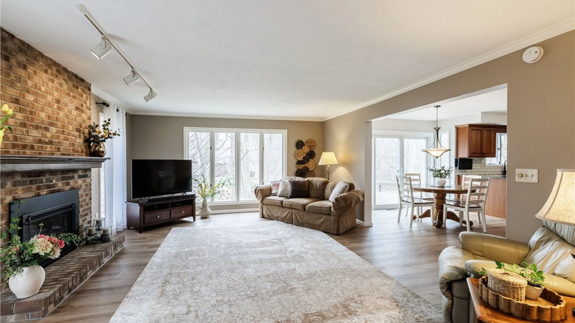 Property at 5 Cobblestone Crossing, Penfield, NY 14526 8