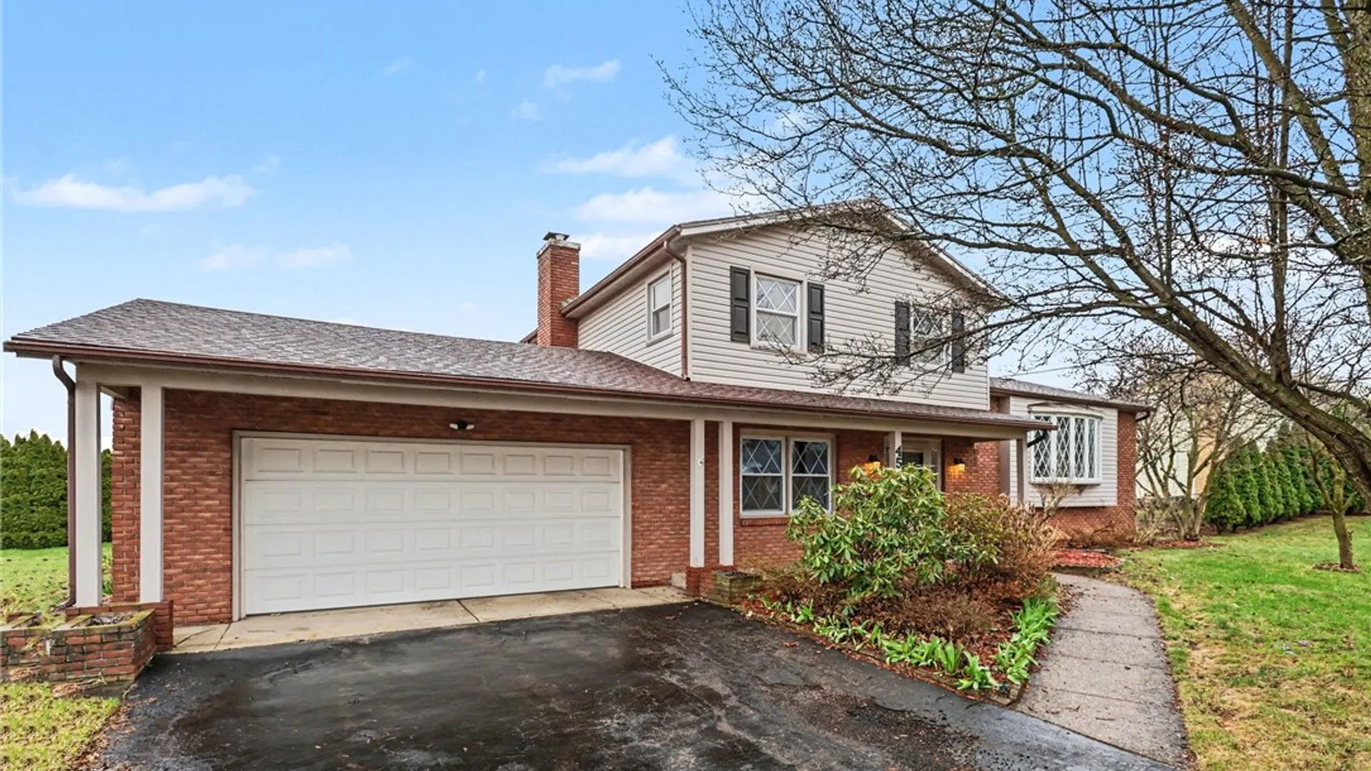 Property at 45 Kings Gate, Irondequoit, NY 14617 2