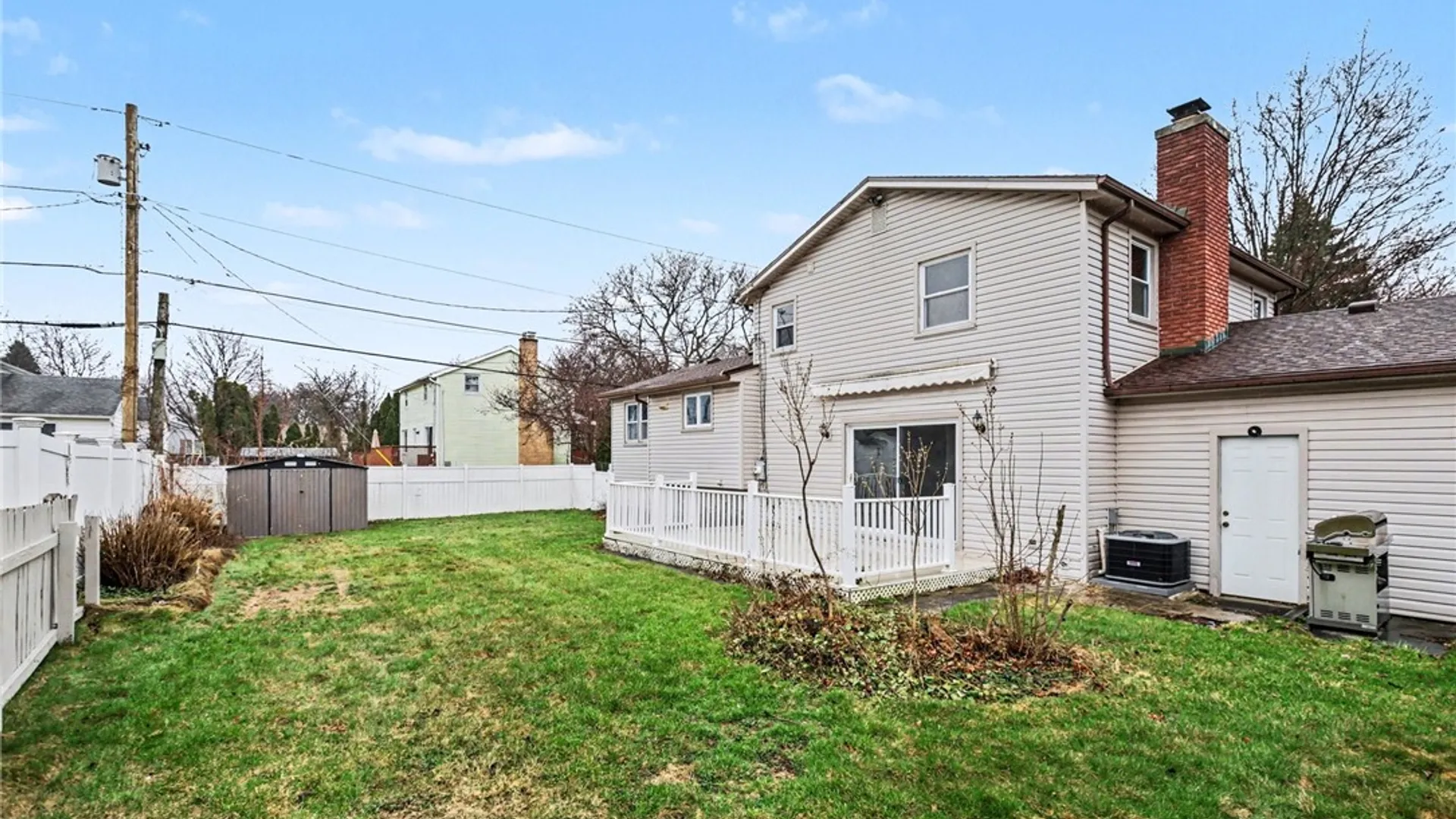 Property at 45 Kings Gate, Irondequoit, NY 14617 26