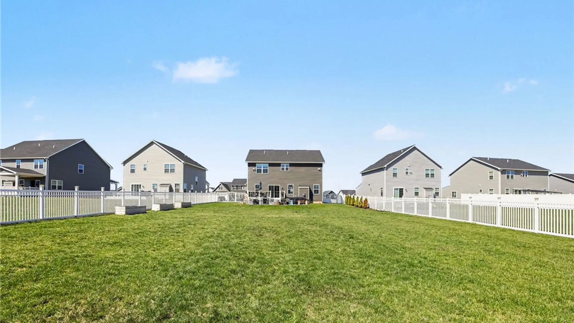 Property at 1749 Ackerman Way Way, Farmington, NY 14425 36