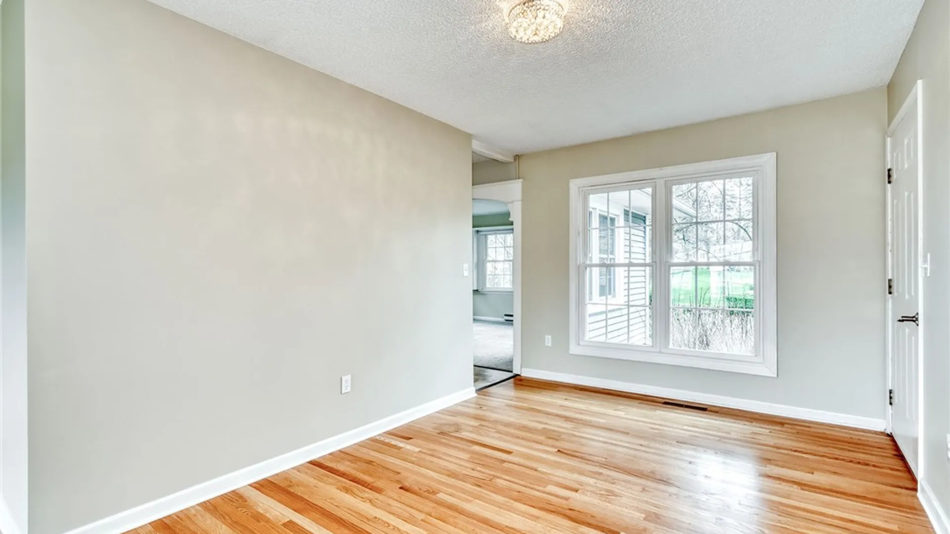 Property at 9 Jefferson Avenue, Leroy, NY 14482 12