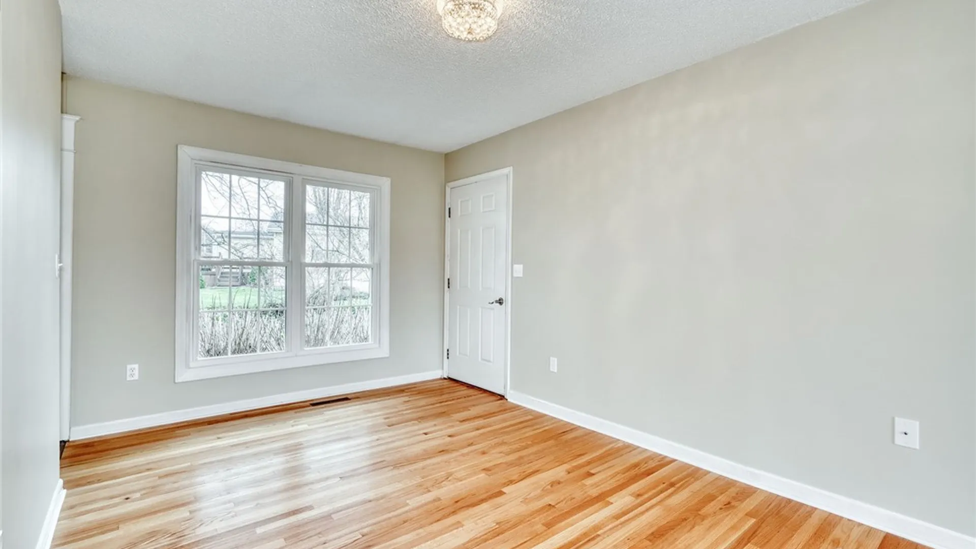 Property at 9 Jefferson Avenue, Leroy, NY 14482 14