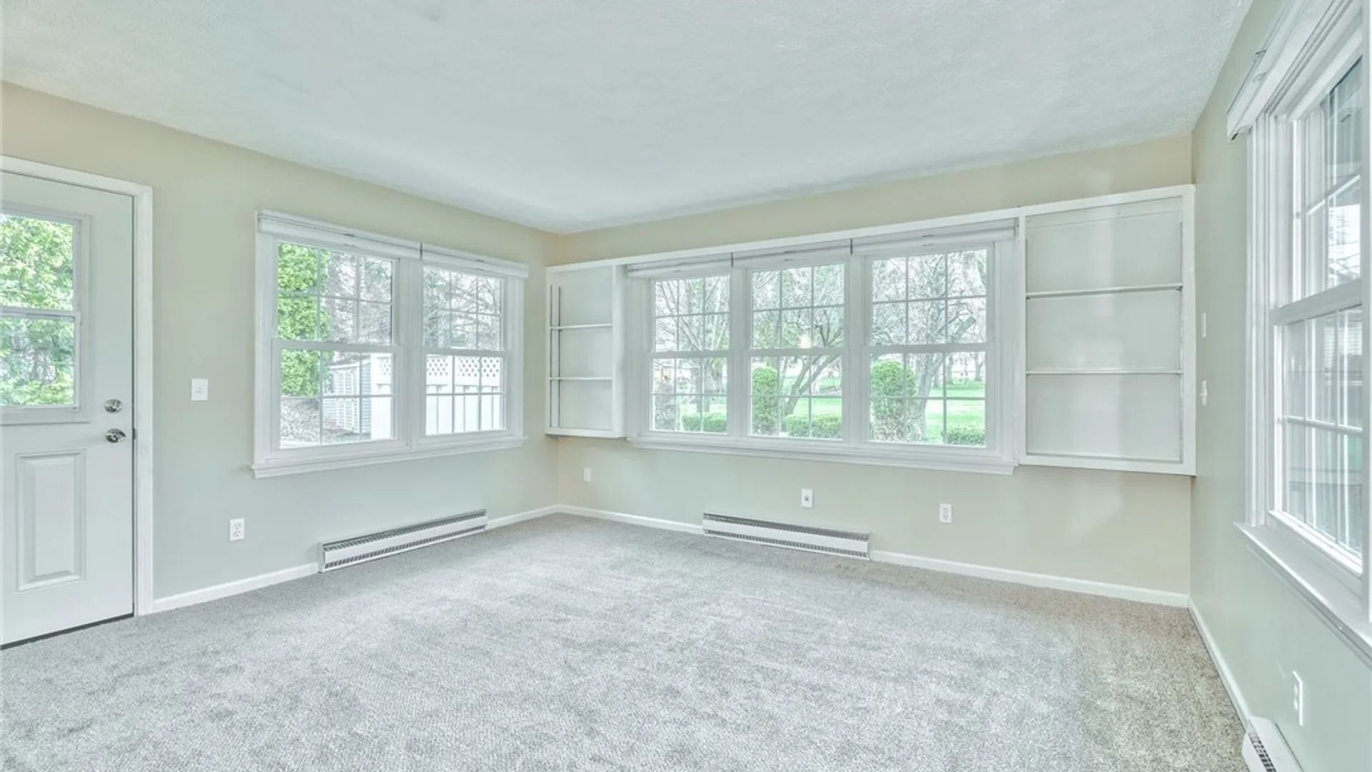 Property at 9 Jefferson Avenue, Leroy, NY 14482 20