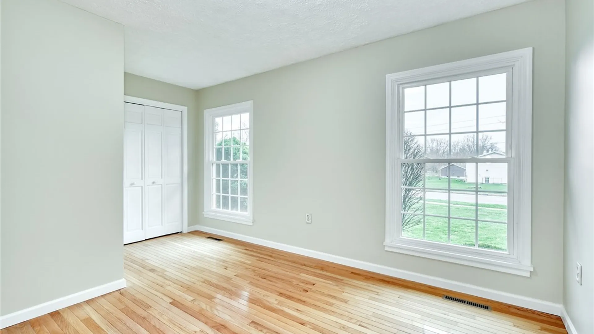 Property at 9 Jefferson Avenue, Leroy, NY 14482 34
