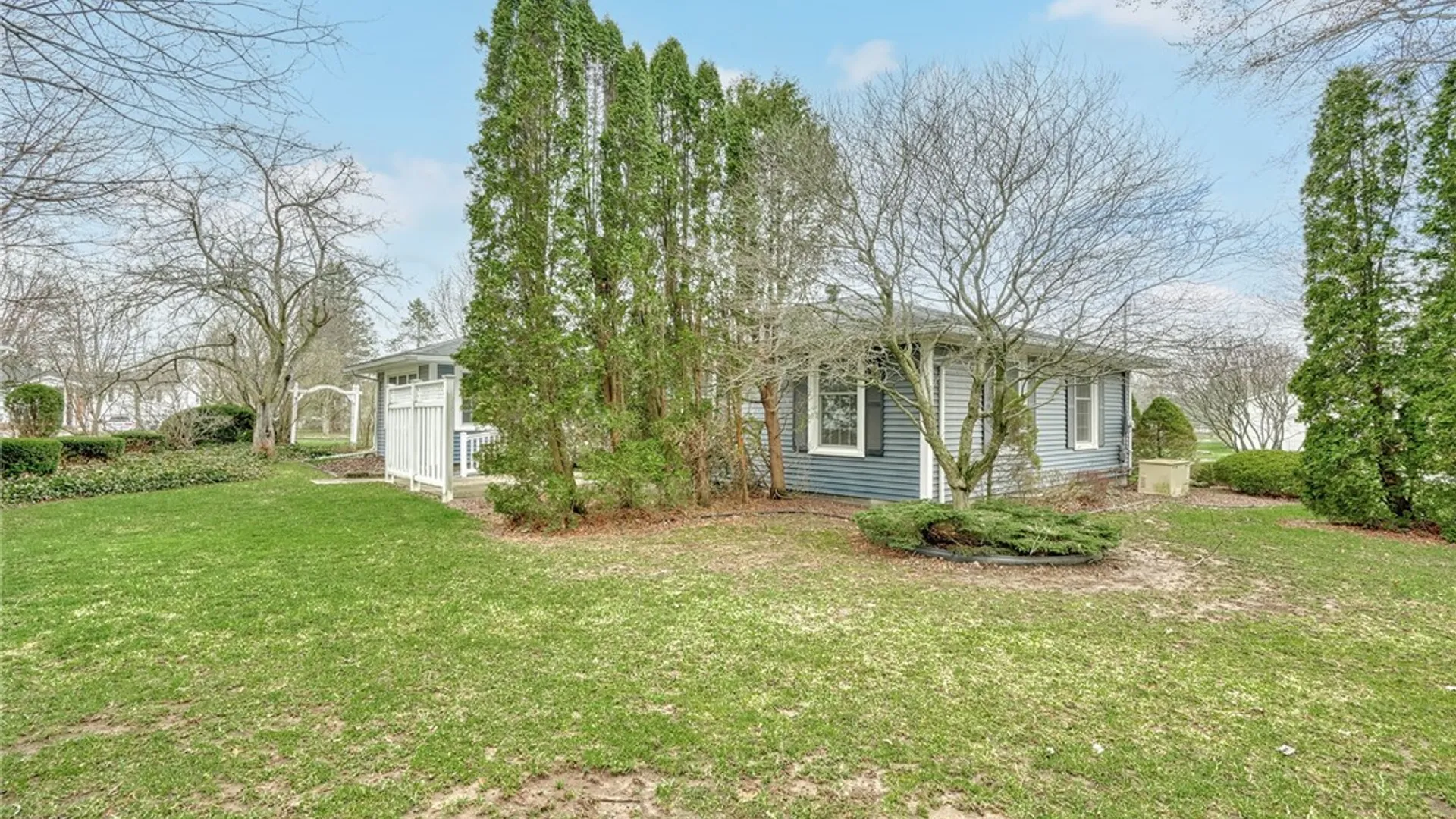 Property at 9 Jefferson Avenue, Leroy, NY 14482 44
