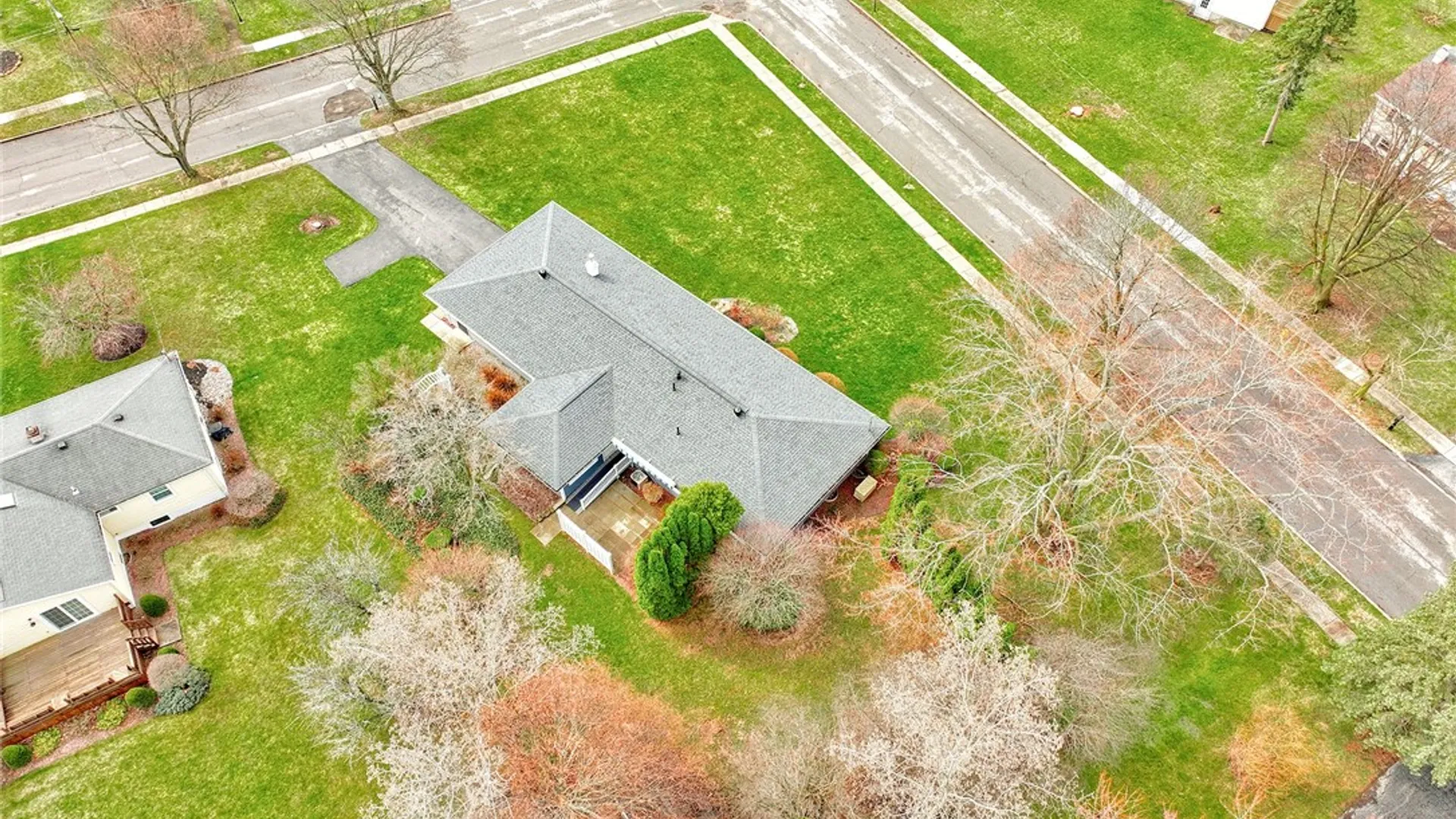 Property at 9 Jefferson Avenue, Leroy, NY 14482 48