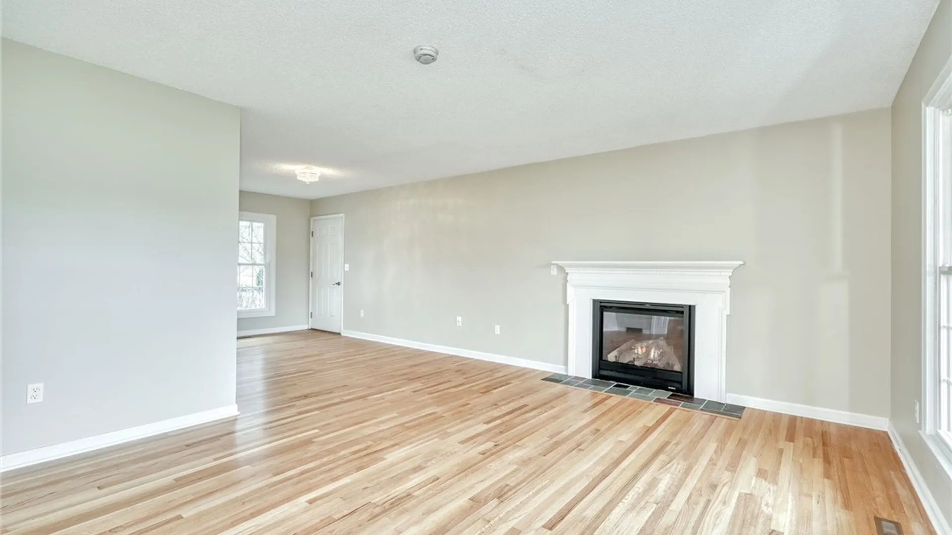 Property at 9 Jefferson Avenue, Leroy, NY 14482 9