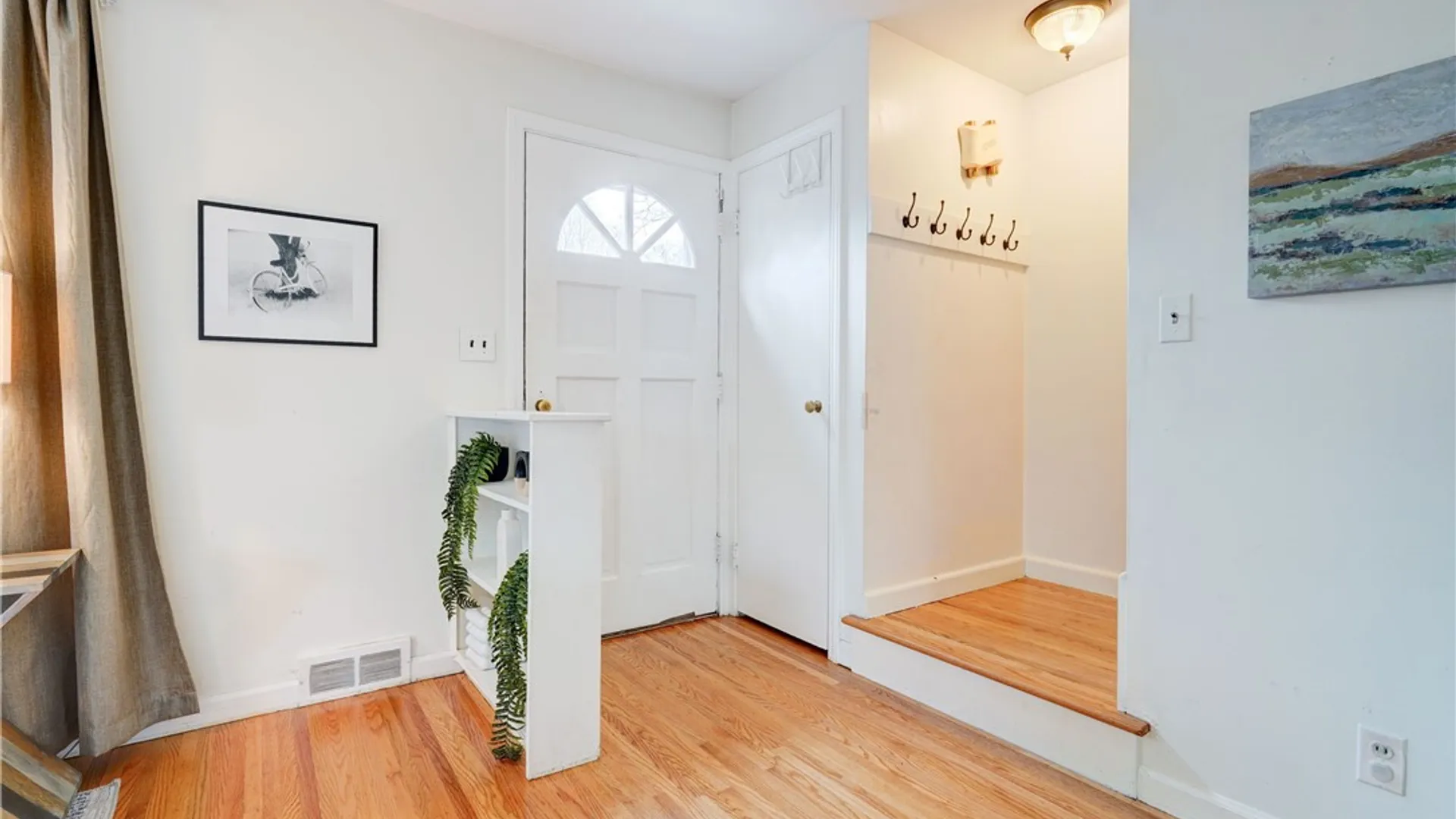 Property at 379 Brandon Road, Irondequoit, NY 14622 4