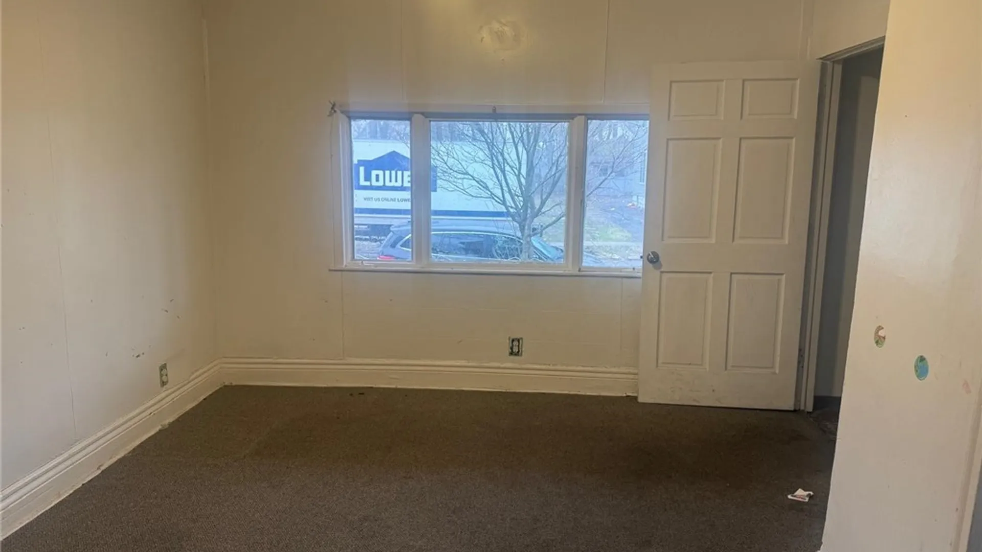 Property at 128 Box Avenue, Buffalo, NY 14211 4