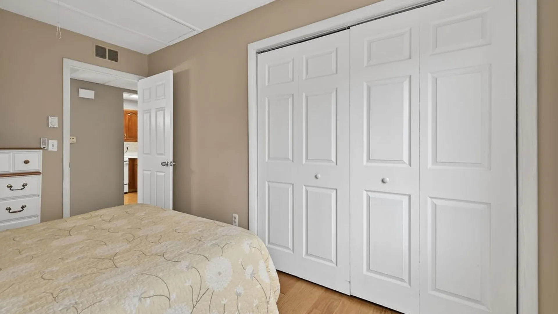 Property at 601 Barnstable Court, Camillus, NY 13031 22