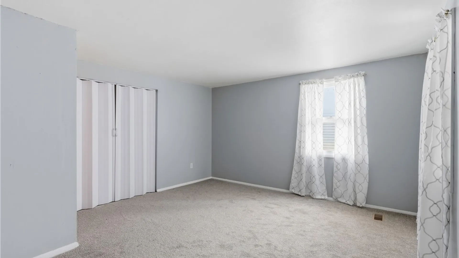 Property at 117 Oak Drive, Cicero, NY 13212 13