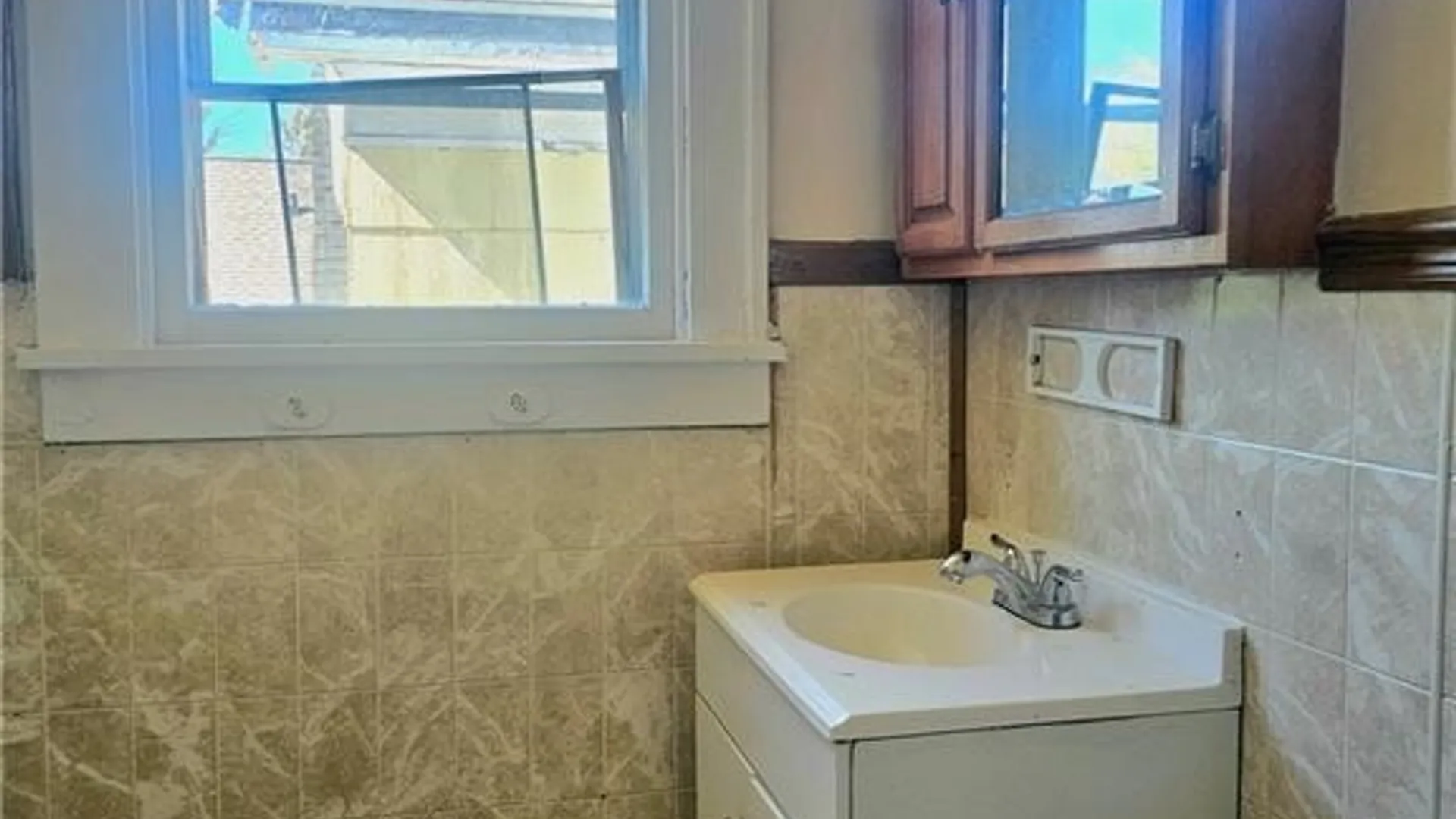 Property at 67 Thornton Avenue, Buffalo, NY 14215 28